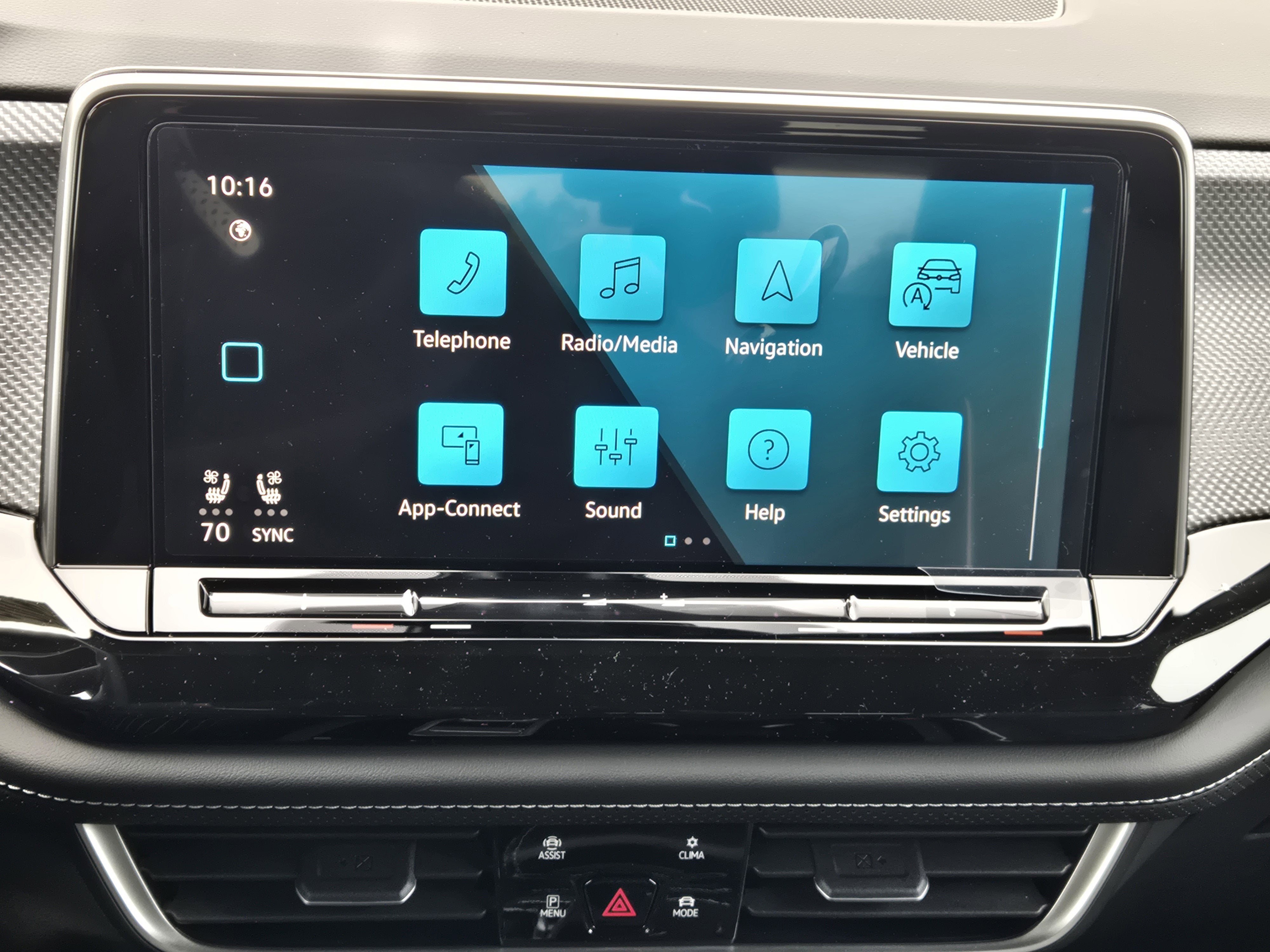 2026 Volkswagen Atlas Cross Sport 2.0T SEL Premium R-Line