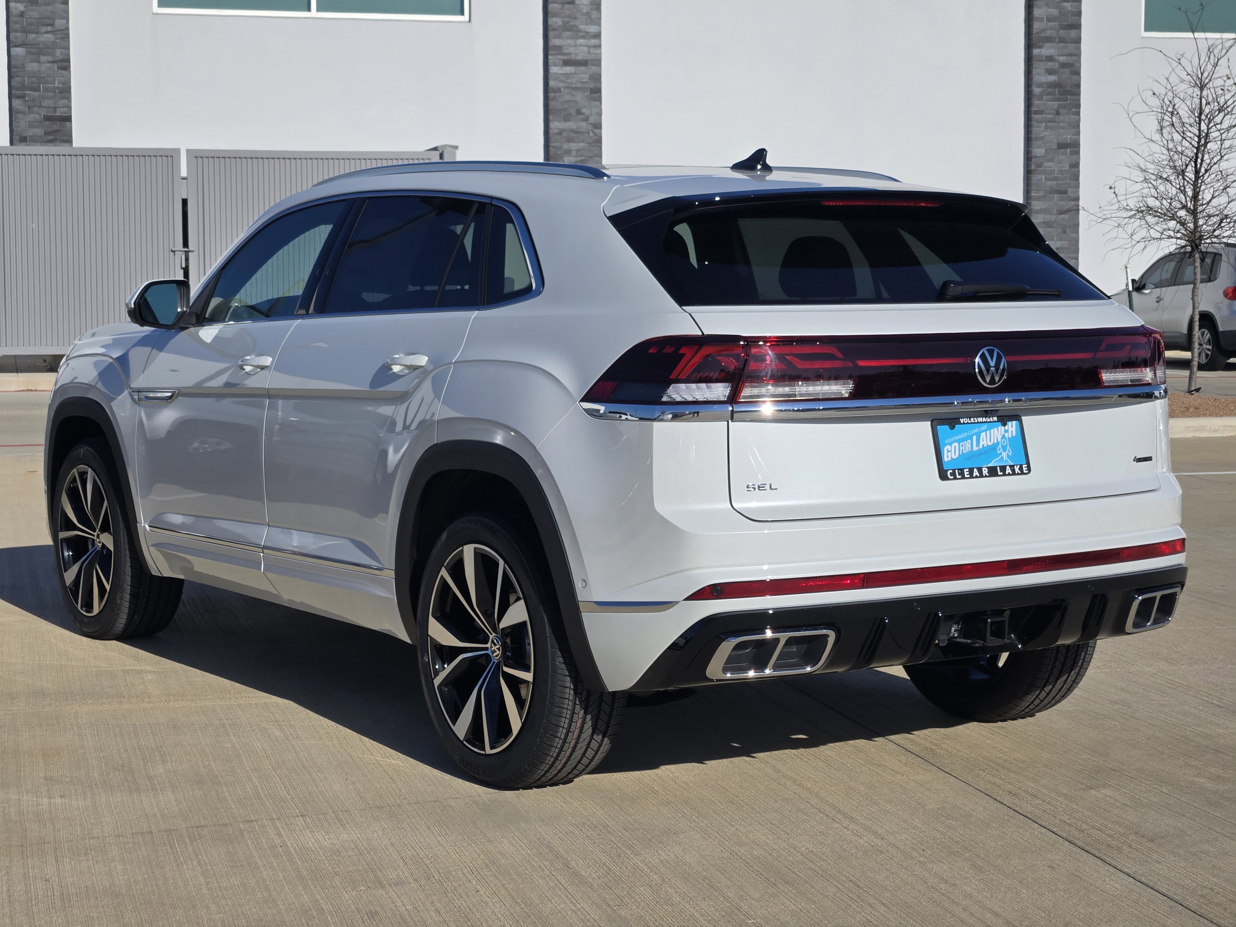 2026 Volkswagen Atlas Cross Sport 2.0T SEL Premium R-Line