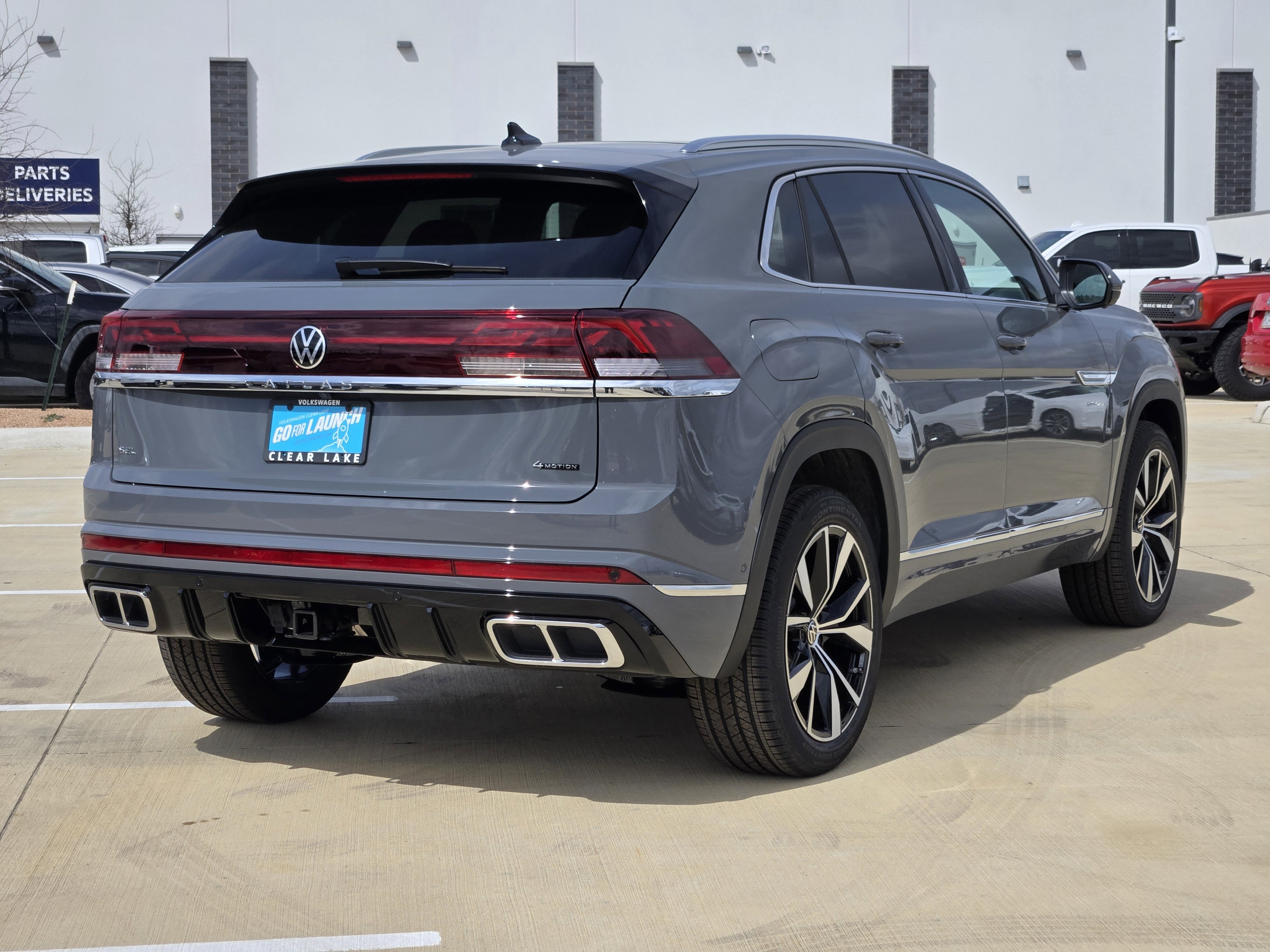 2026 Volkswagen Atlas Cross Sport 2.0T SEL Premium R-Line