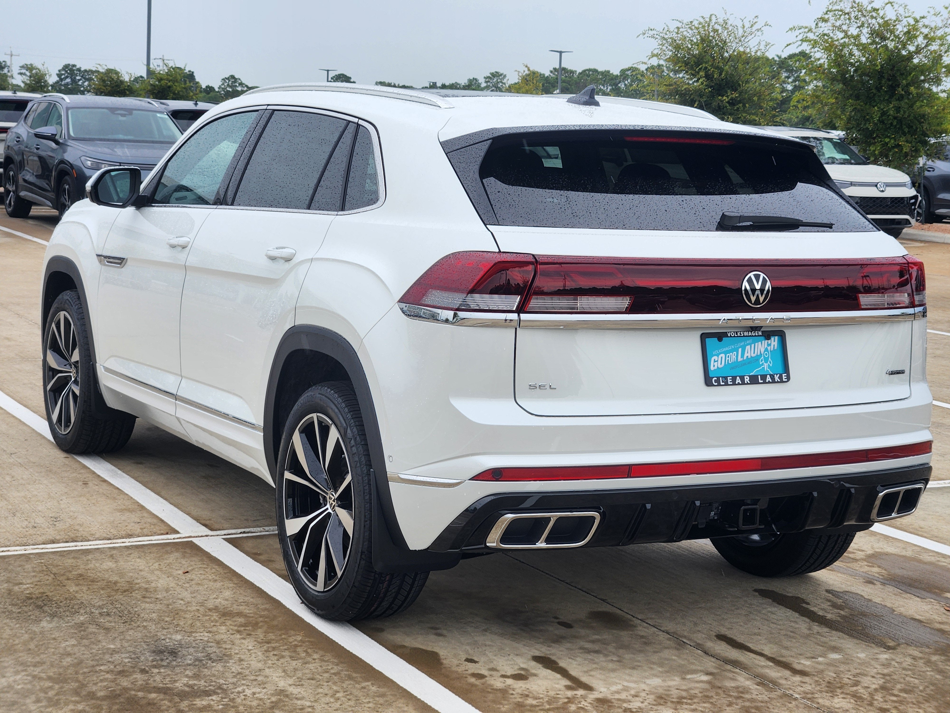 2026 Volkswagen Atlas Cross Sport 2.0T SEL Premium R-Line