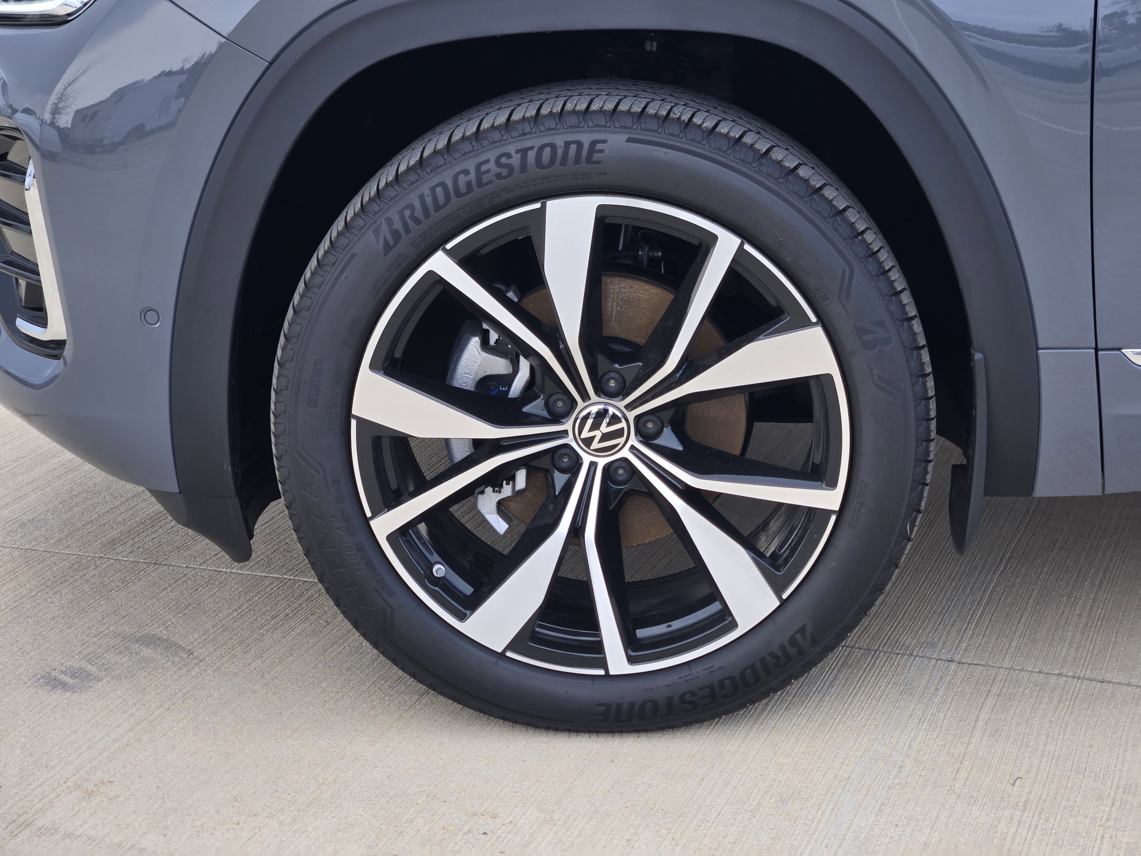 2026 Volkswagen Atlas Cross Sport 2.0T SEL Premium R-Line