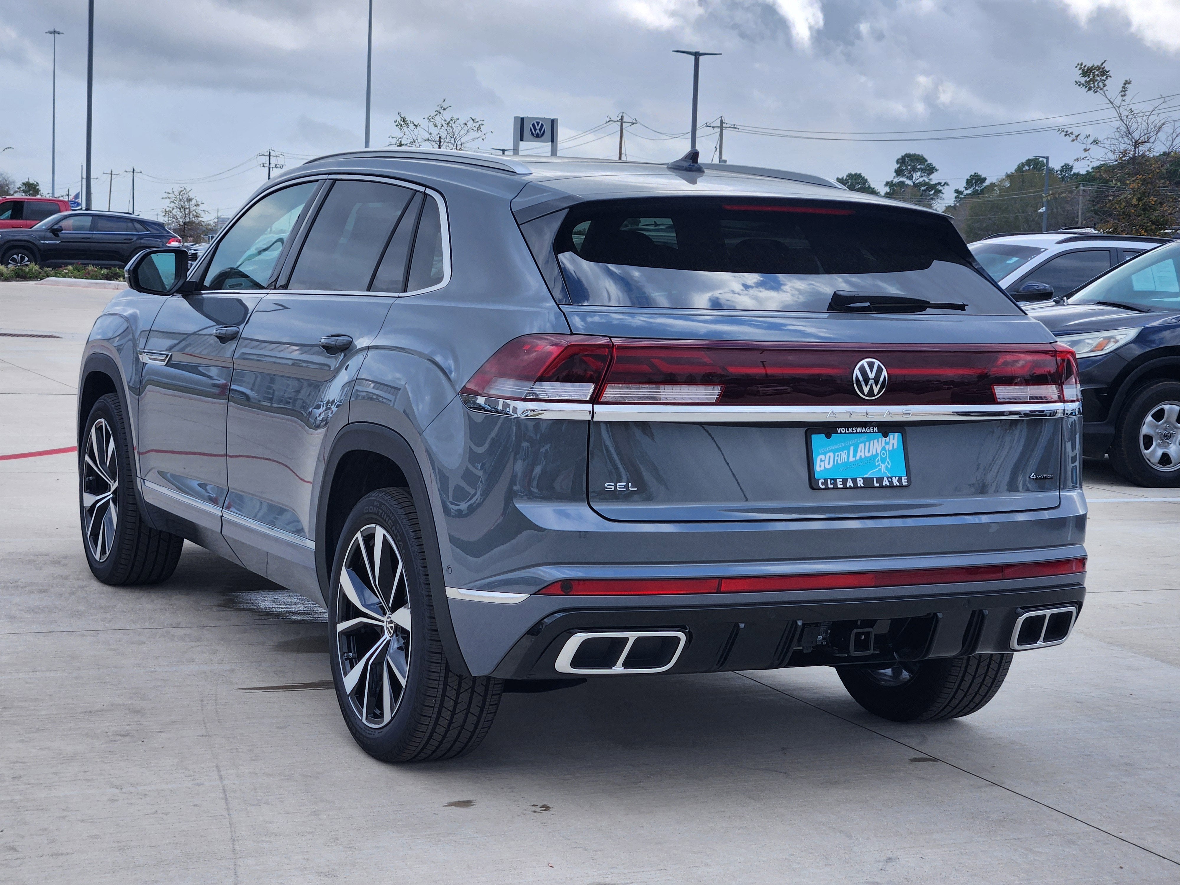2026 Volkswagen Atlas Cross Sport 2.0T SEL Premium R-Line