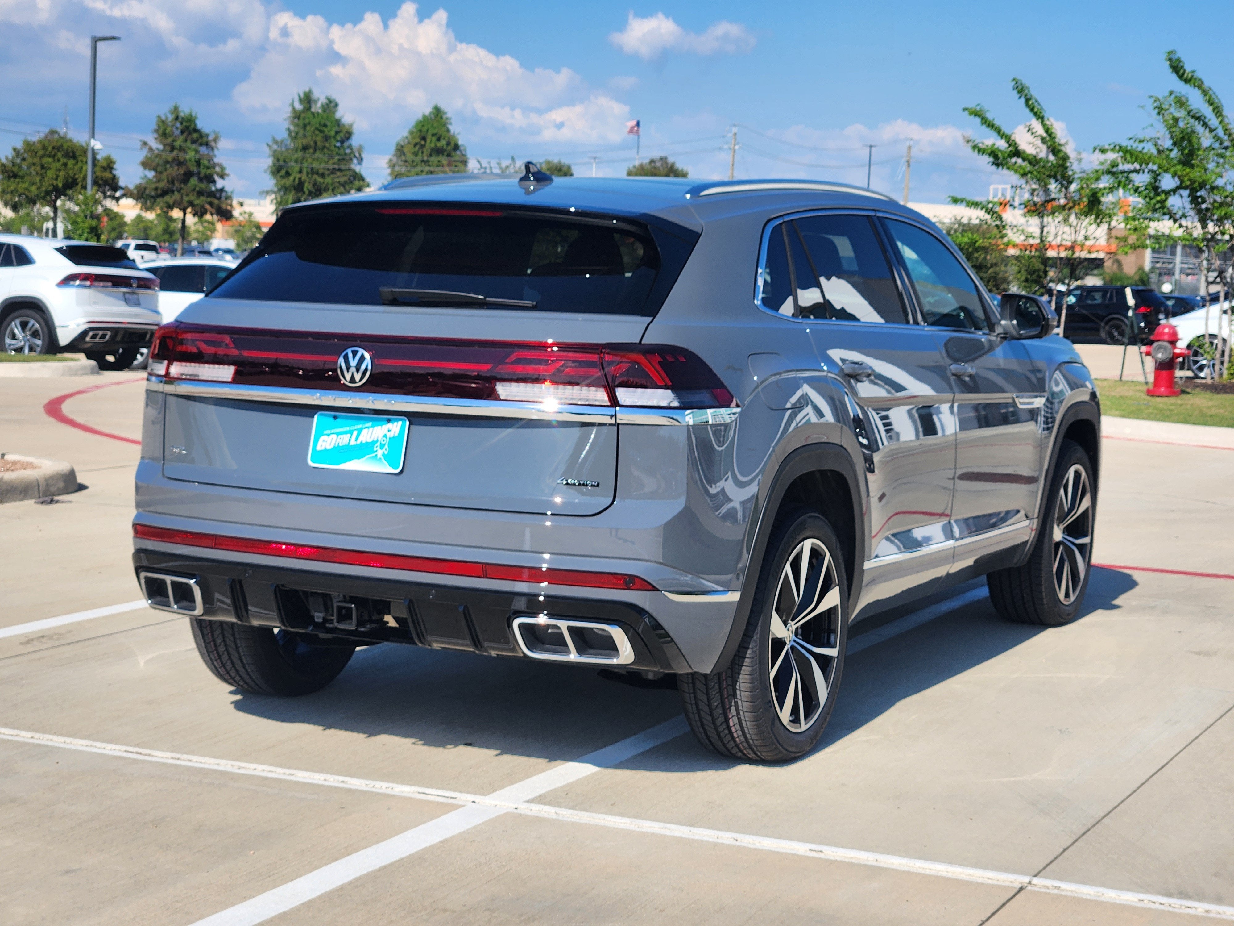 2026 Volkswagen Atlas Cross Sport 2.0T SEL Premium R-Line