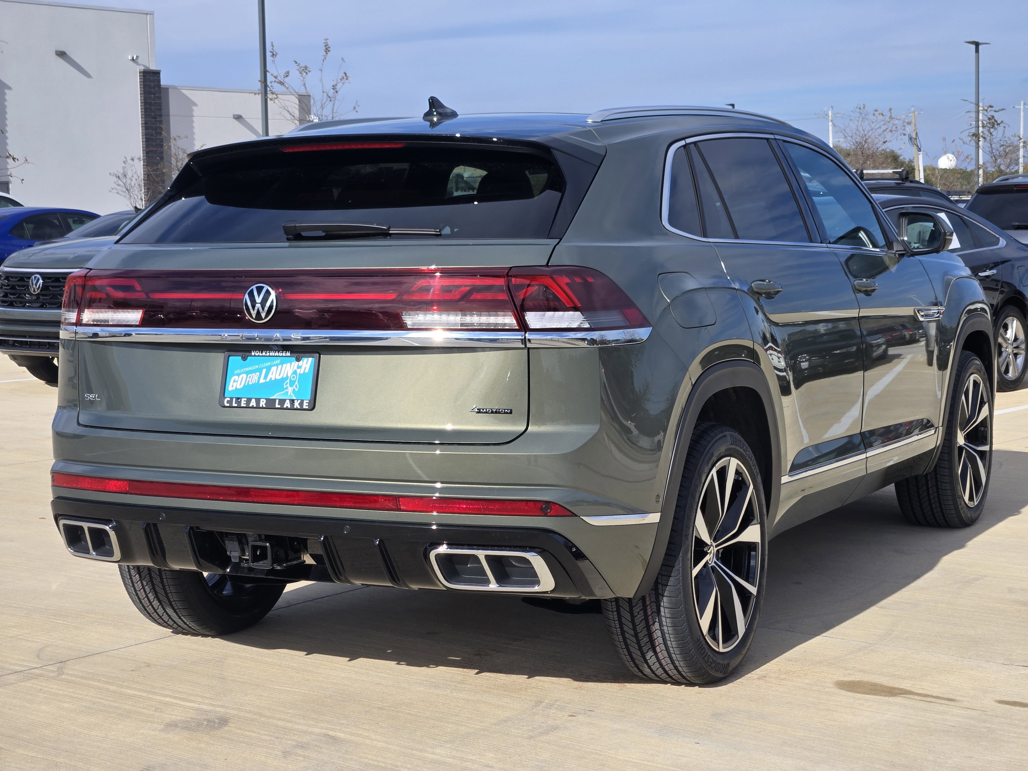 2026 Volkswagen Atlas Cross Sport 2.0T SEL Premium R-Line