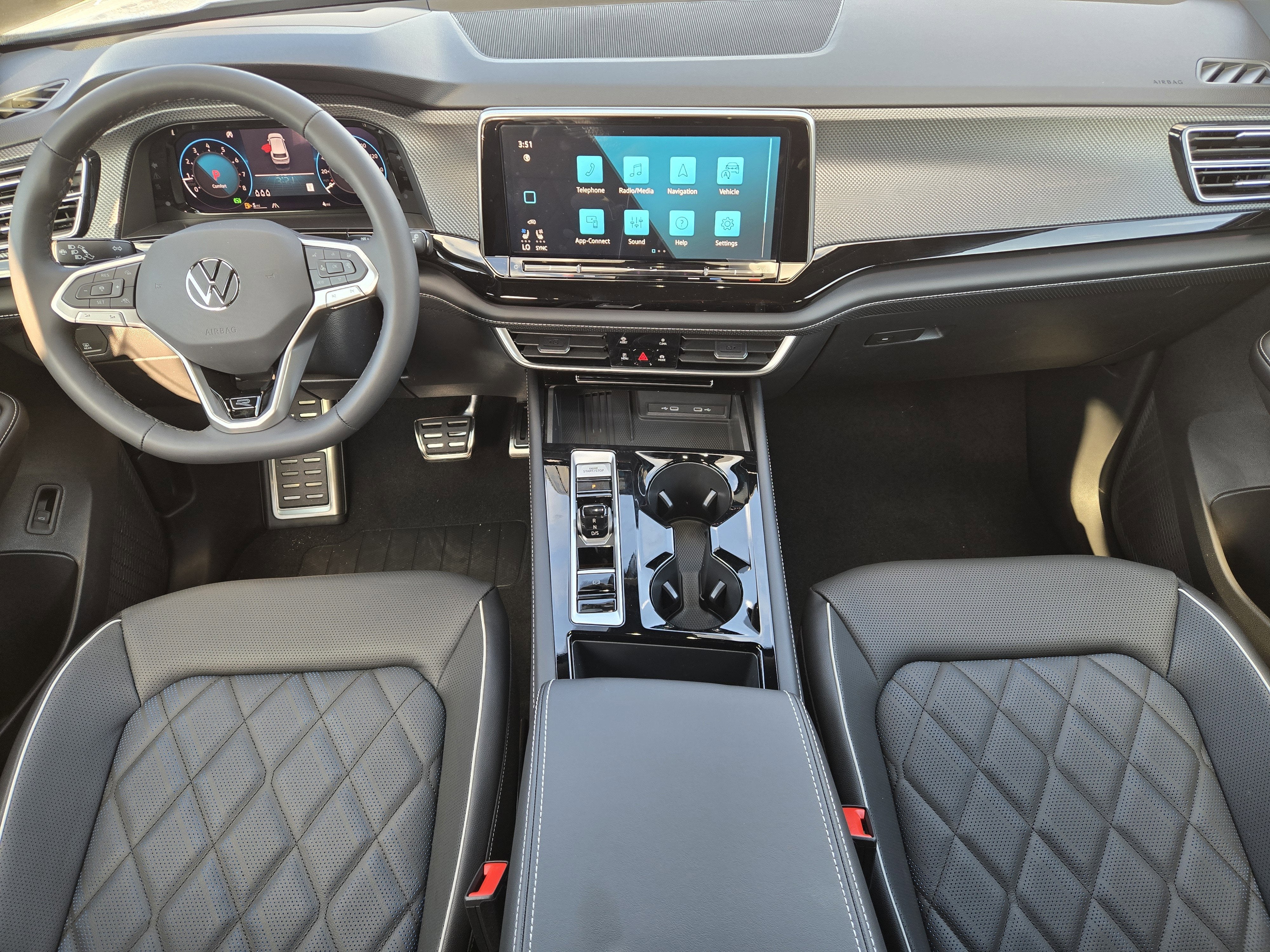 2026 Volkswagen Atlas Cross Sport 2.0T SEL Premium R-Line