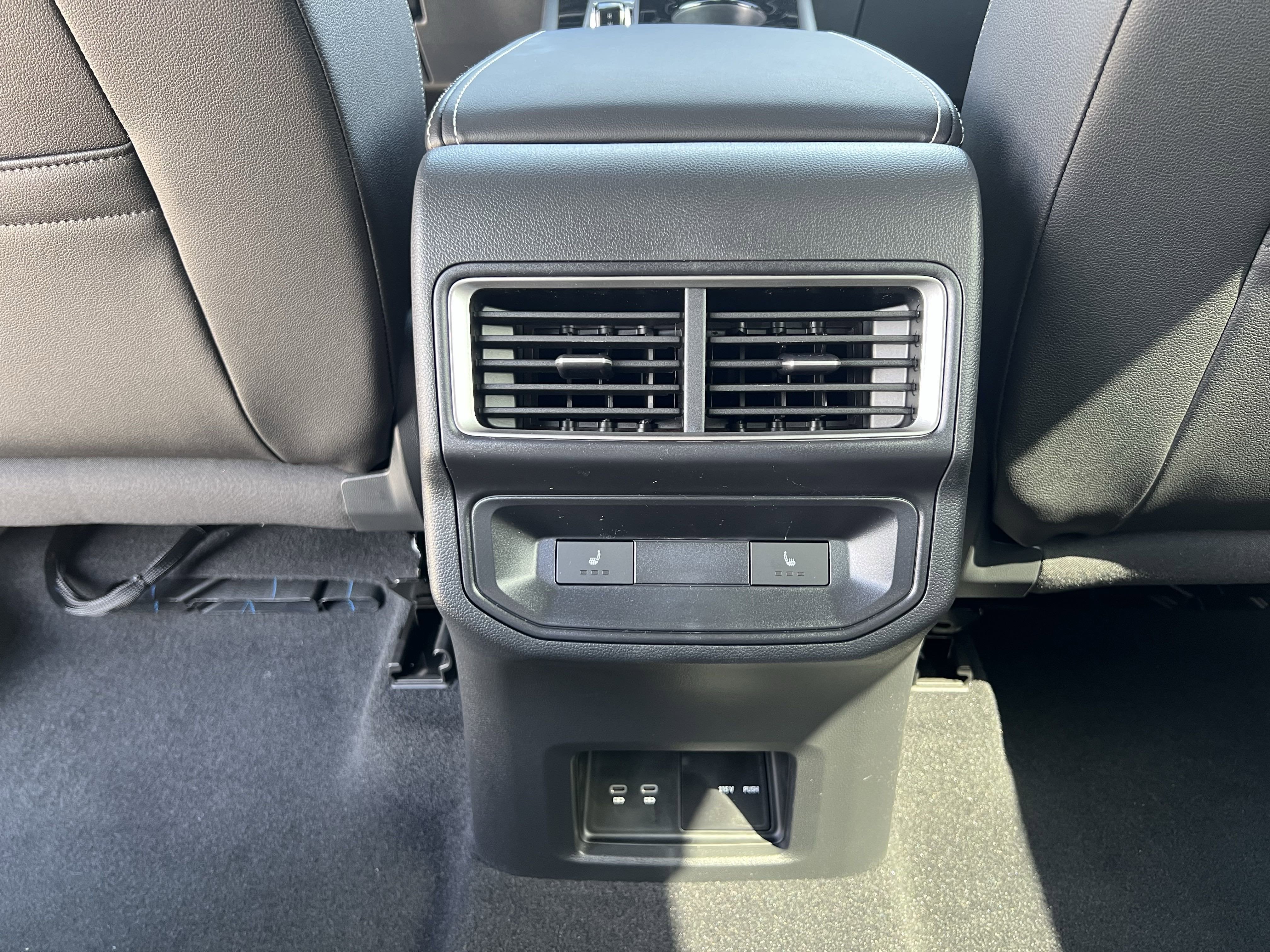 2025 Volkswagen Atlas Cross Sport 2.0T SEL Premium R-Line