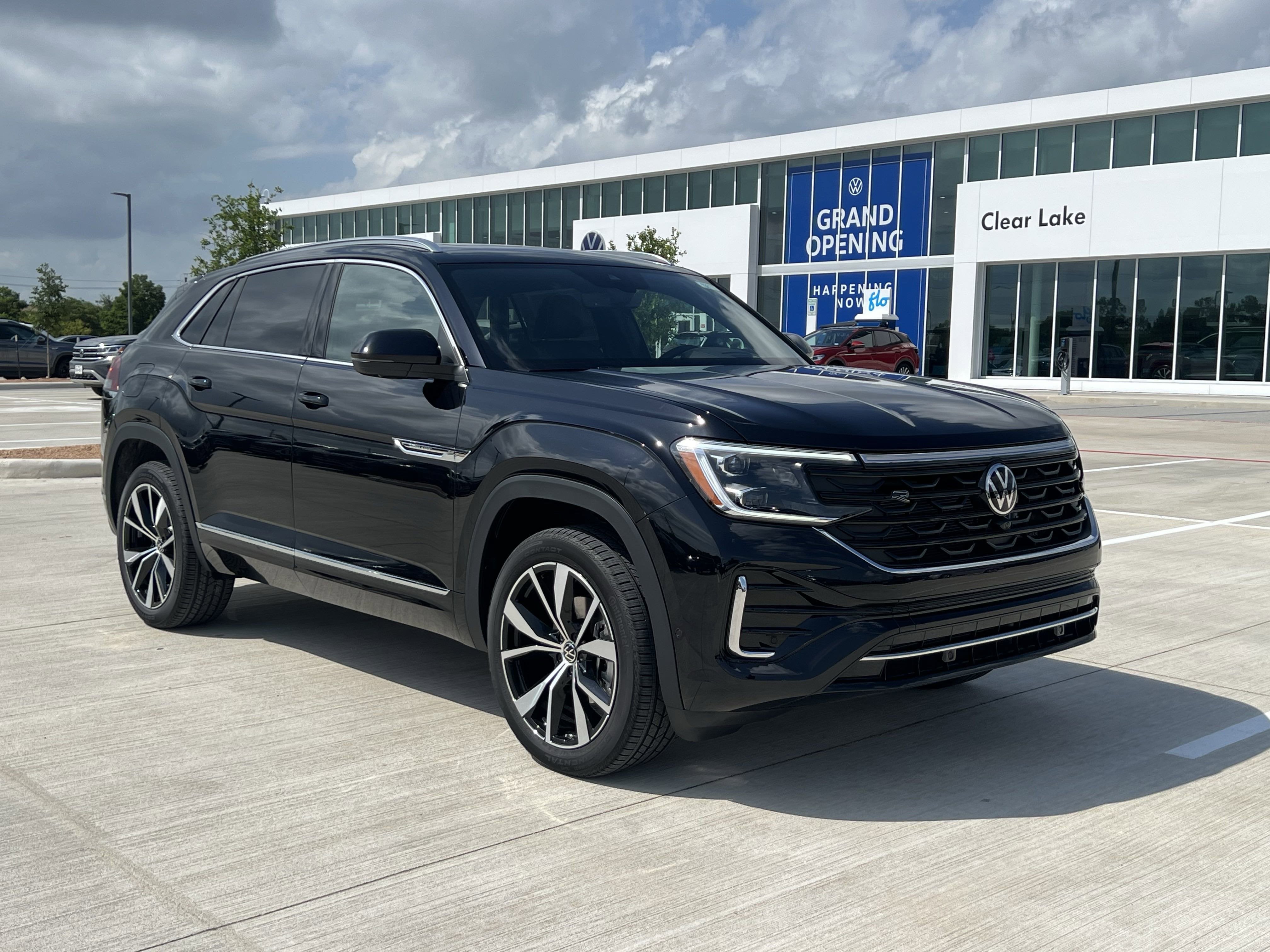 2025 Volkswagen Atlas Cross Sport 2.0T SEL Premium R-Line
