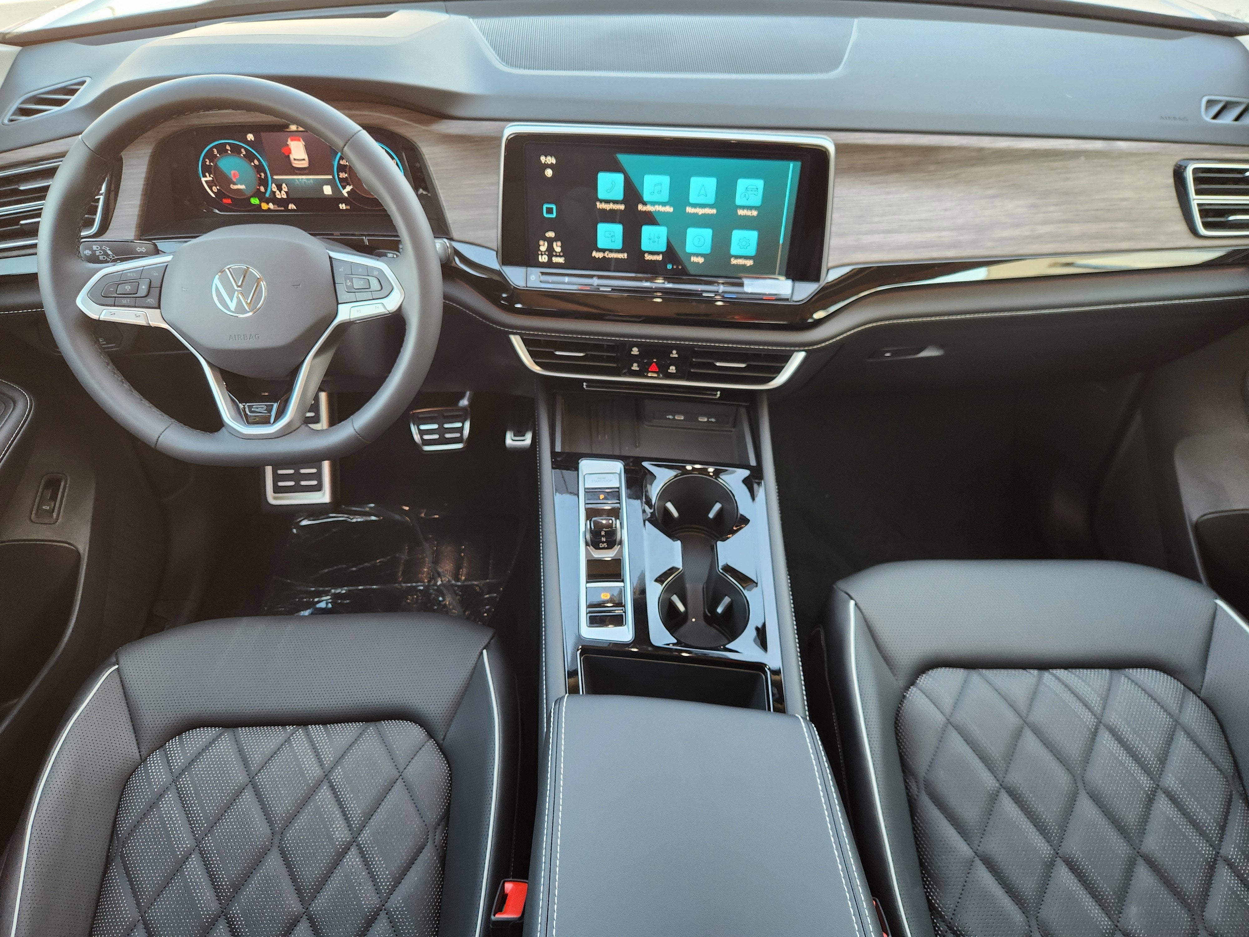 2026 Volkswagen Atlas 2.0T SEL Premium R-Line