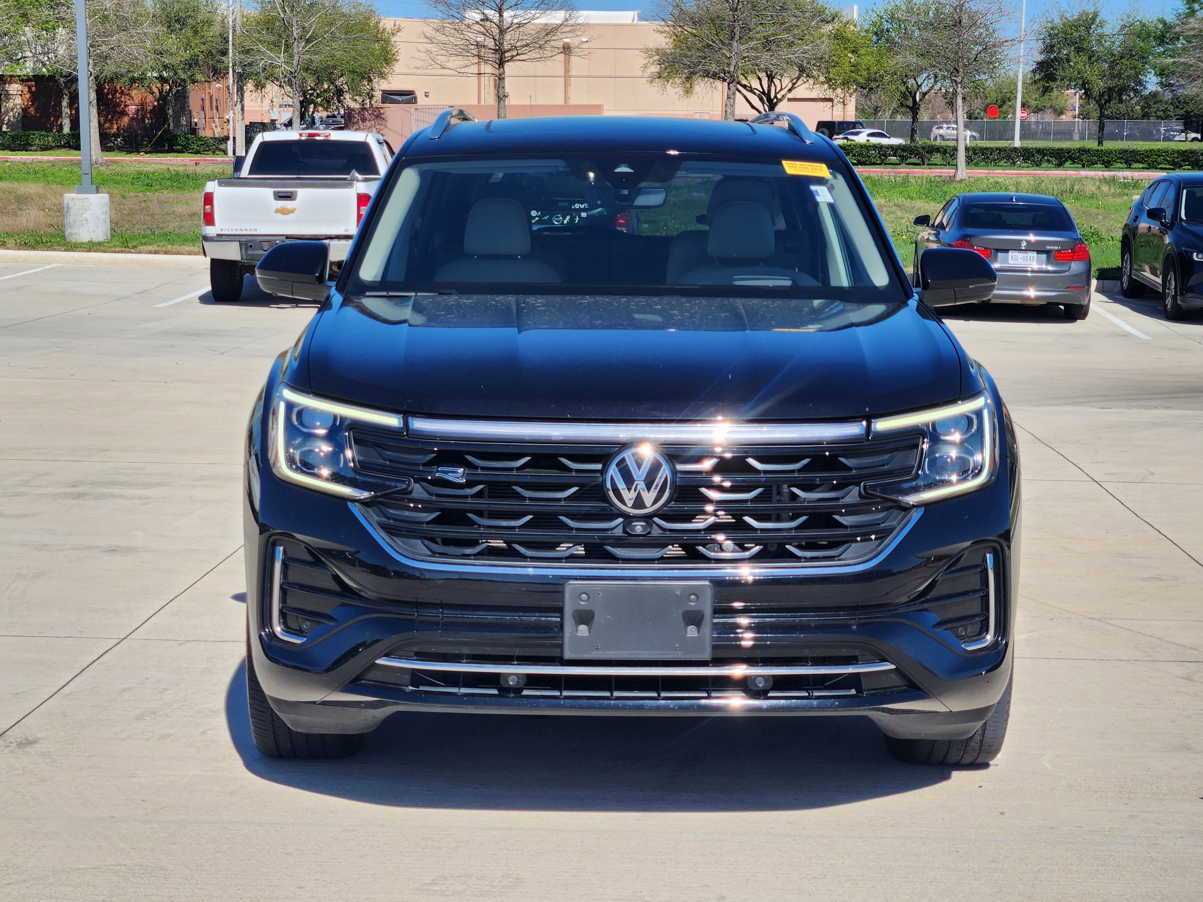 2024 Volkswagen Atlas 2.0T SEL Premium R-Line