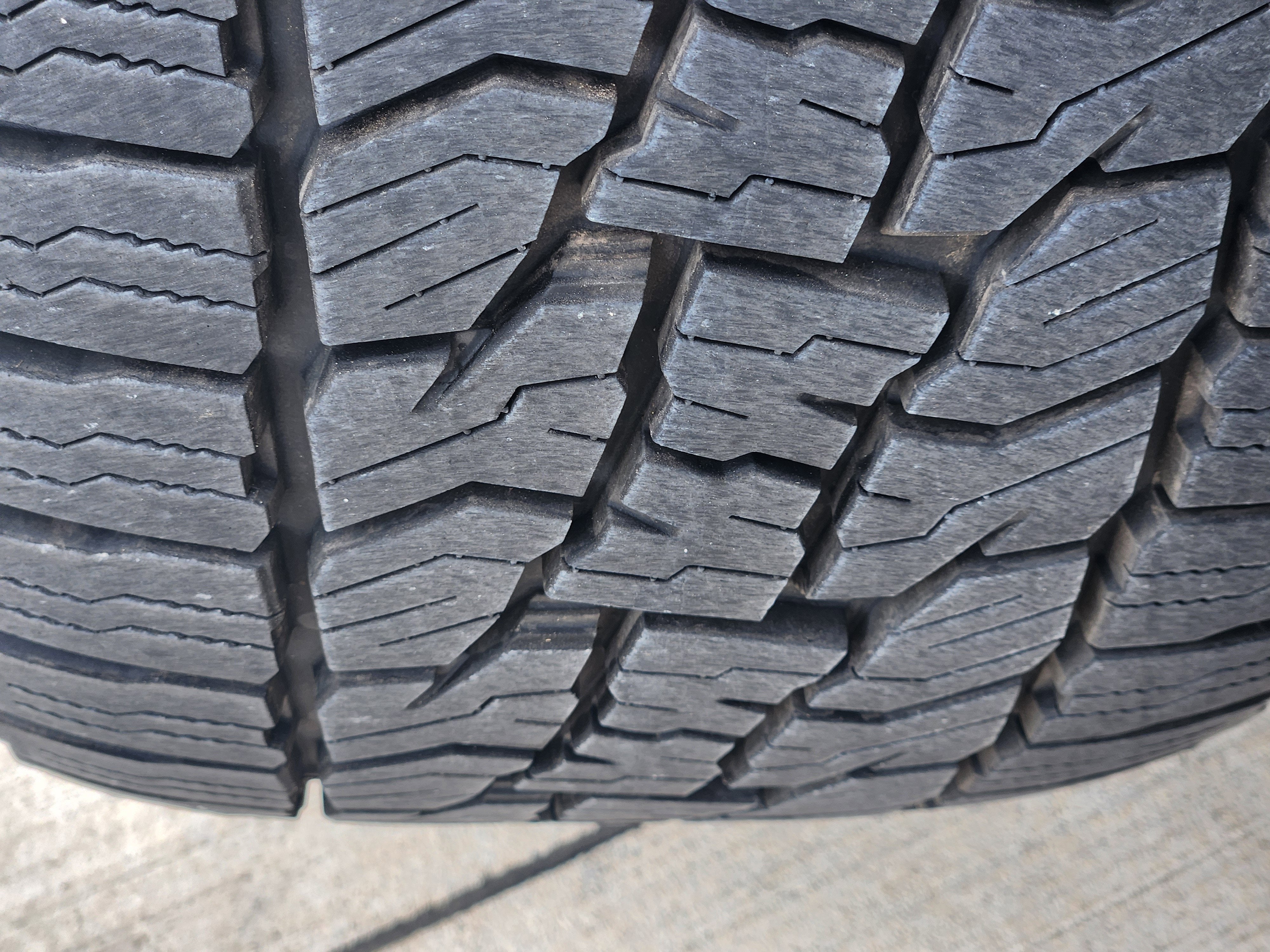 2023 Volkswagen Atlas 3.6L V6 SEL Premium R-Line