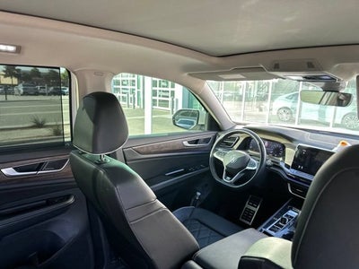 2024 Volkswagen Atlas 2.0T SEL Premium R-Line
