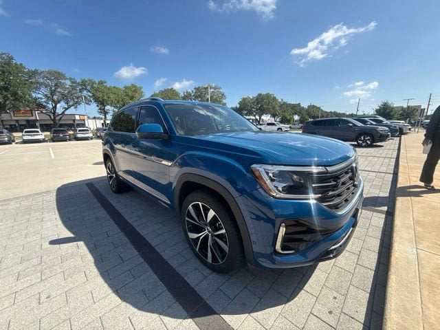 2025 Volkswagen Atlas 2.0T SEL Premium R-Line