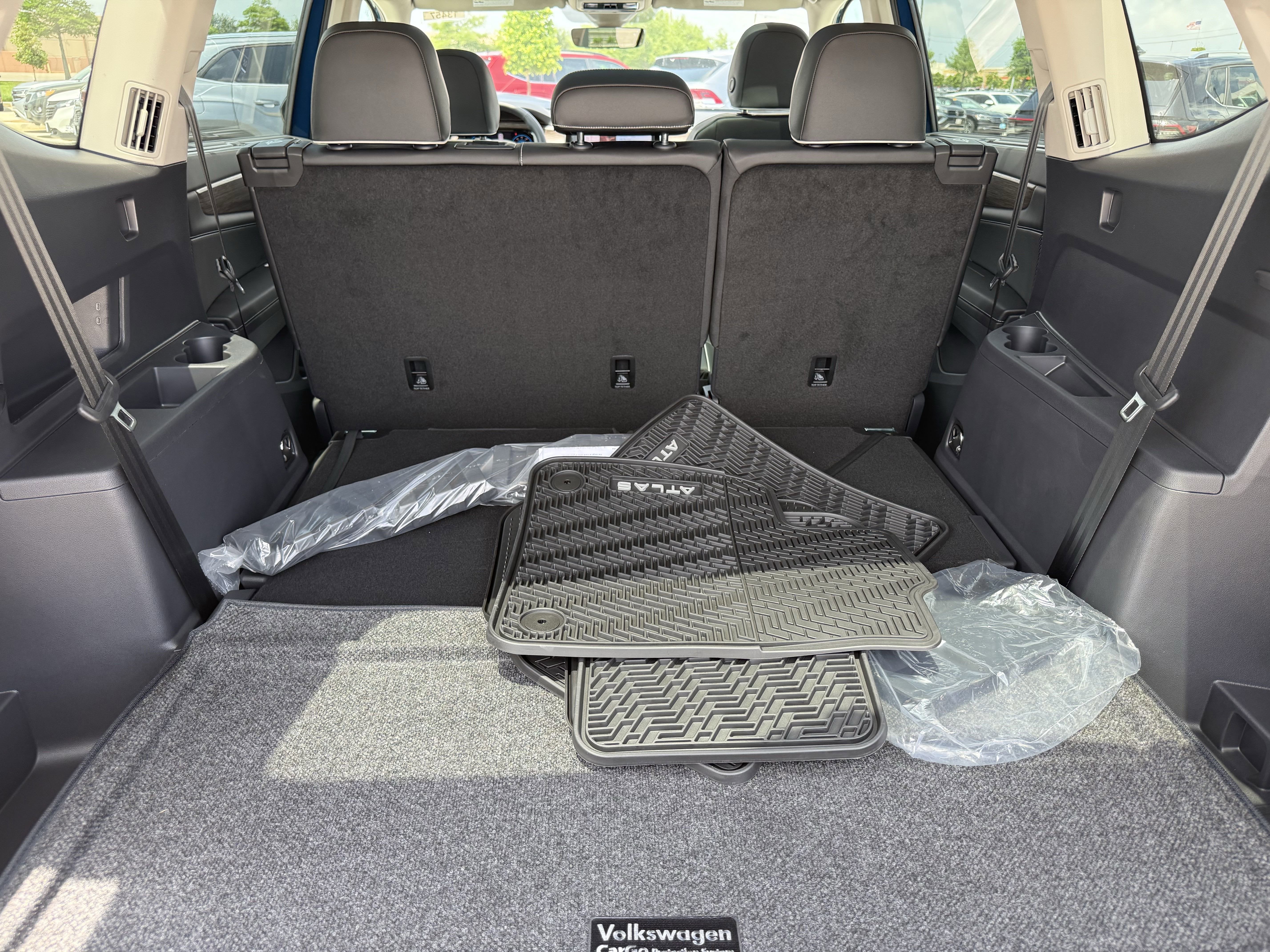 2025 Volkswagen Atlas 2.0T SEL Premium R-Line