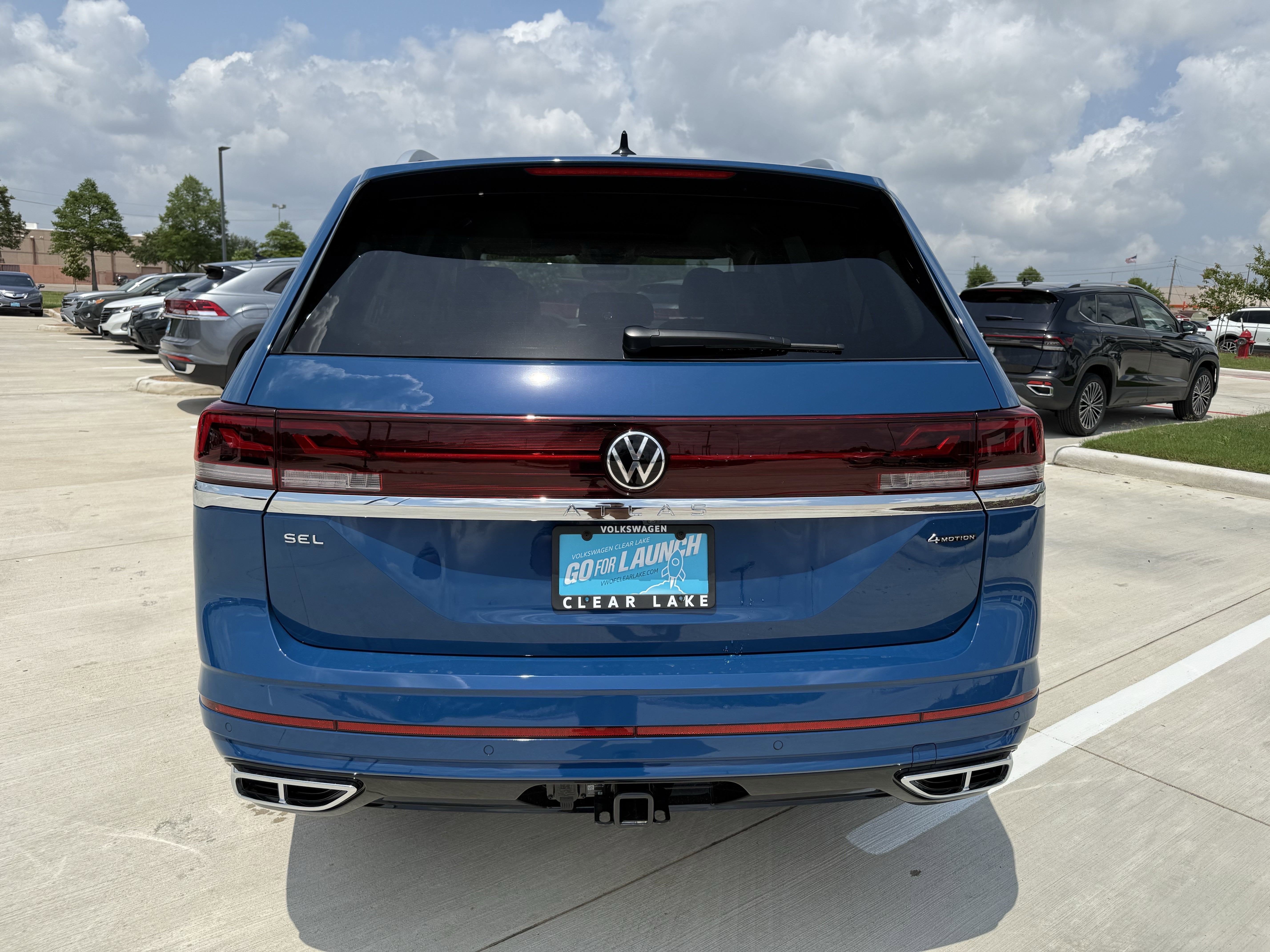 2025 Volkswagen Atlas 2.0T SEL Premium R-Line