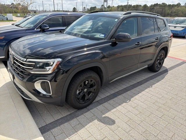 2024 Volkswagen Atlas 2.0T Peak Edition SEL