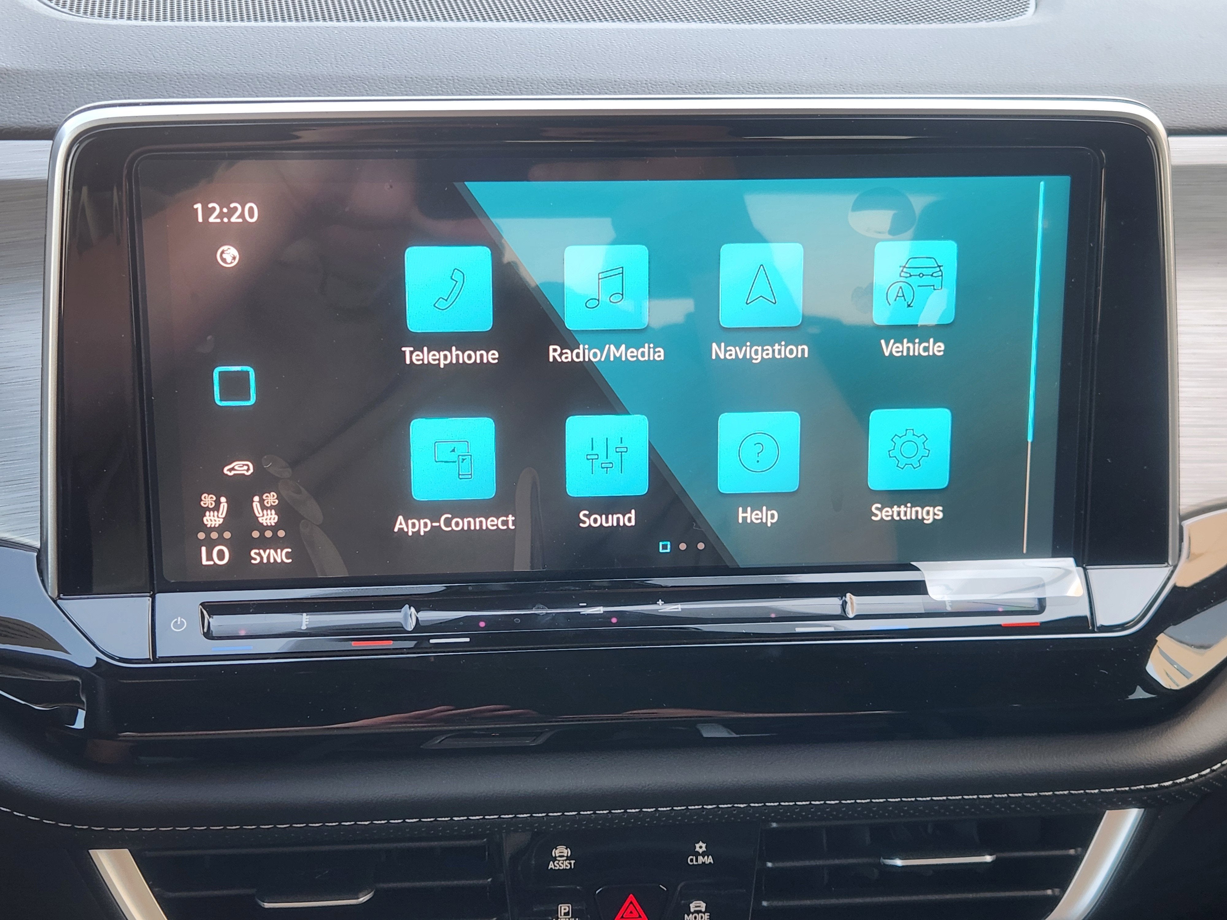 2026 Volkswagen Atlas Cross Sport 2.0T SE w/Technology