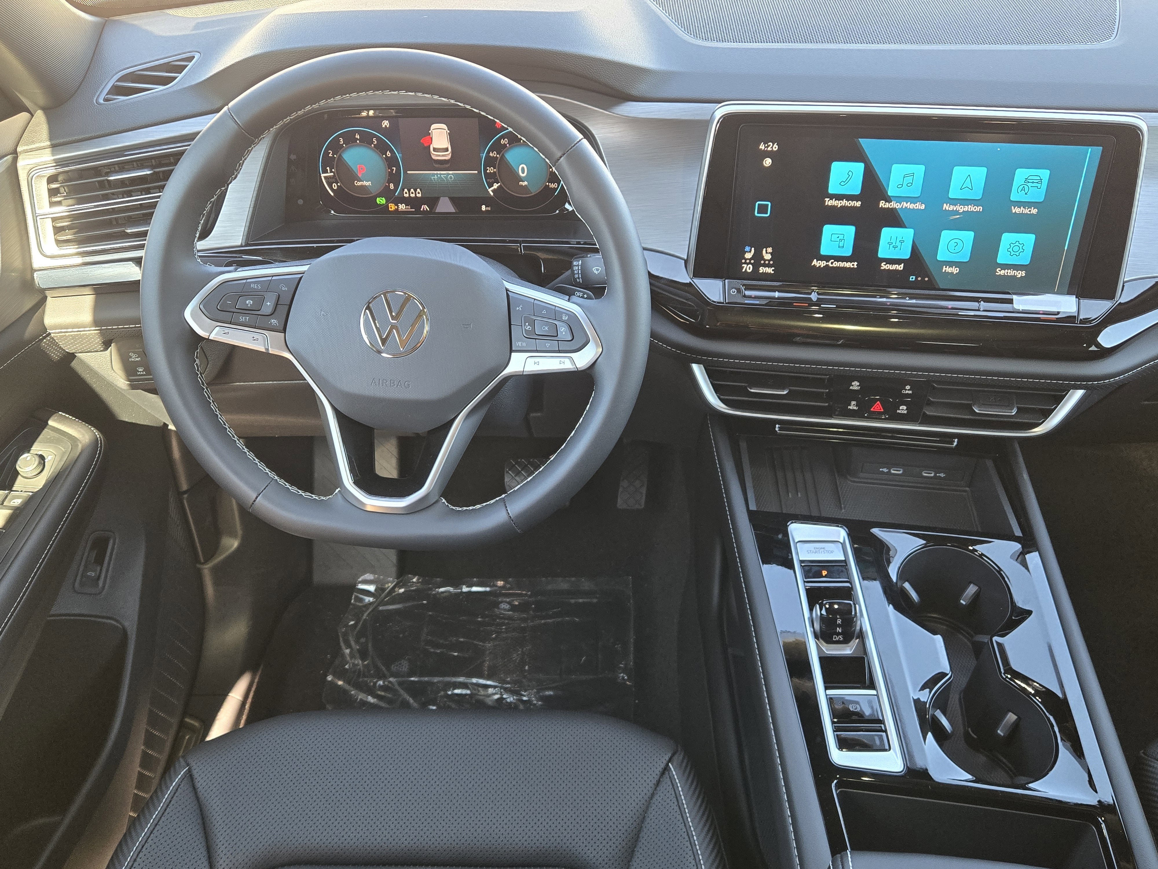 2026 Volkswagen Atlas Cross Sport 2.0T SE w/Technology