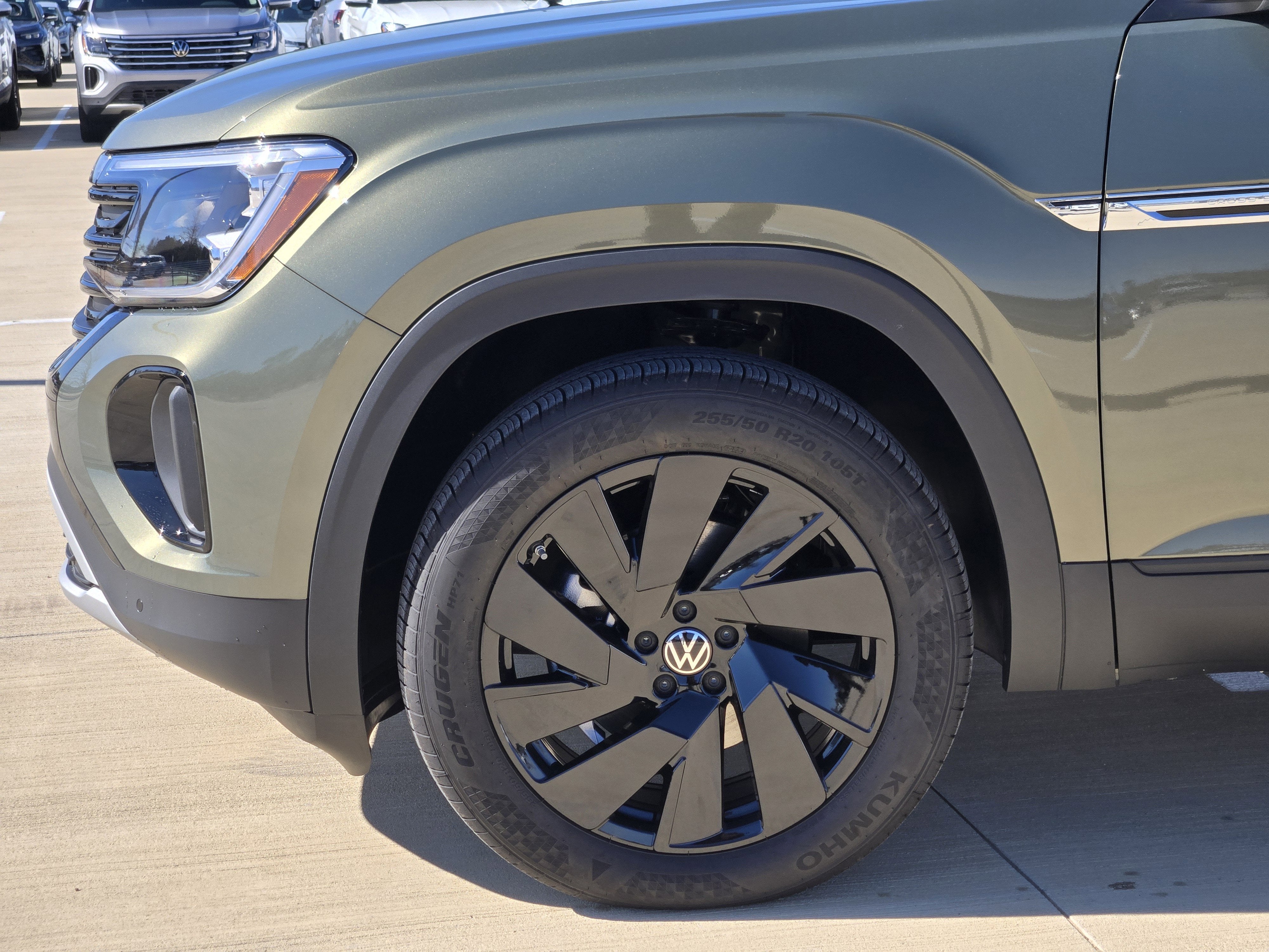 2026 Volkswagen Atlas Cross Sport 2.0T SE w/Technology