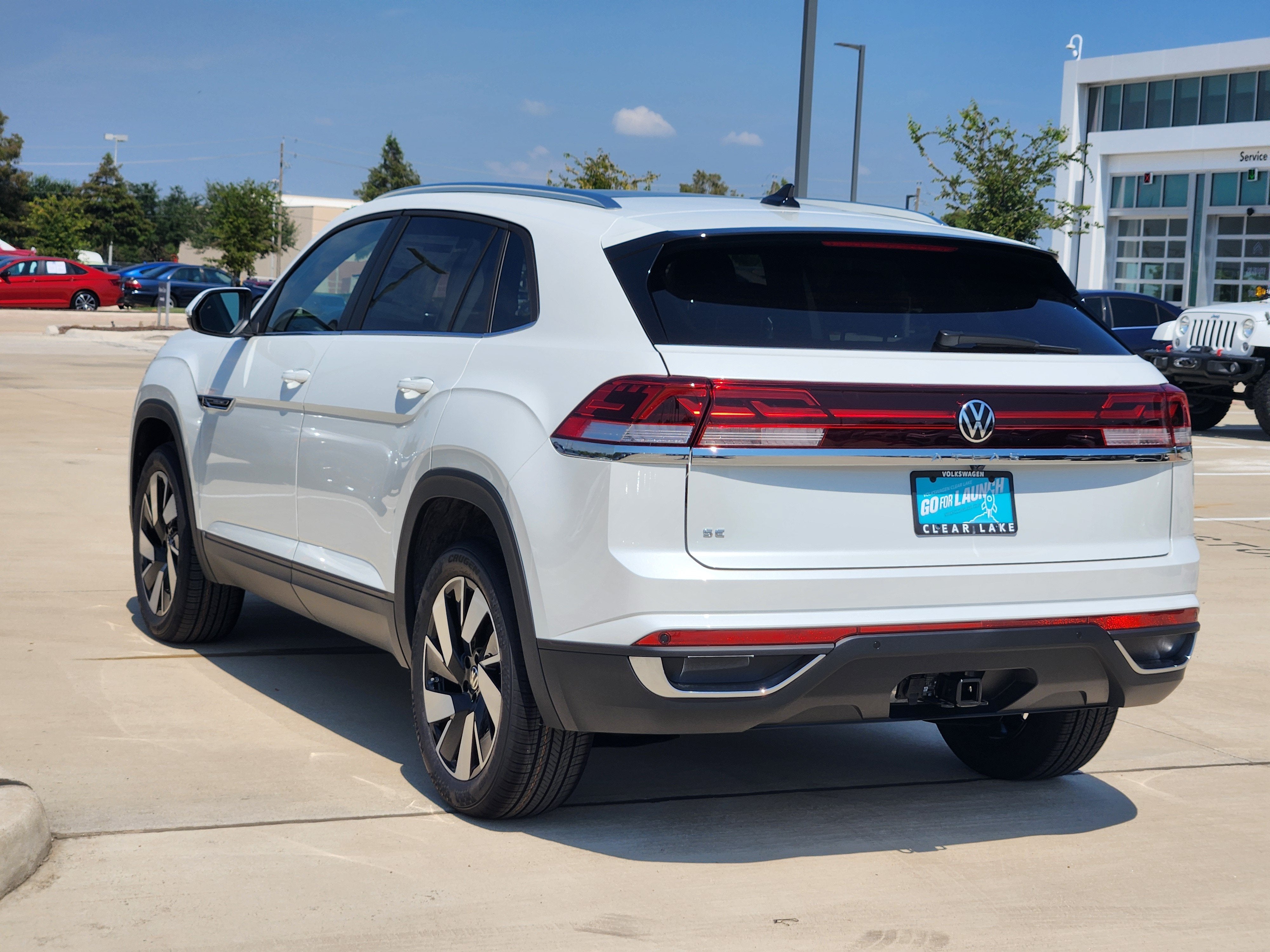 2026 Volkswagen Atlas Cross Sport 2.0T SE w/Technology