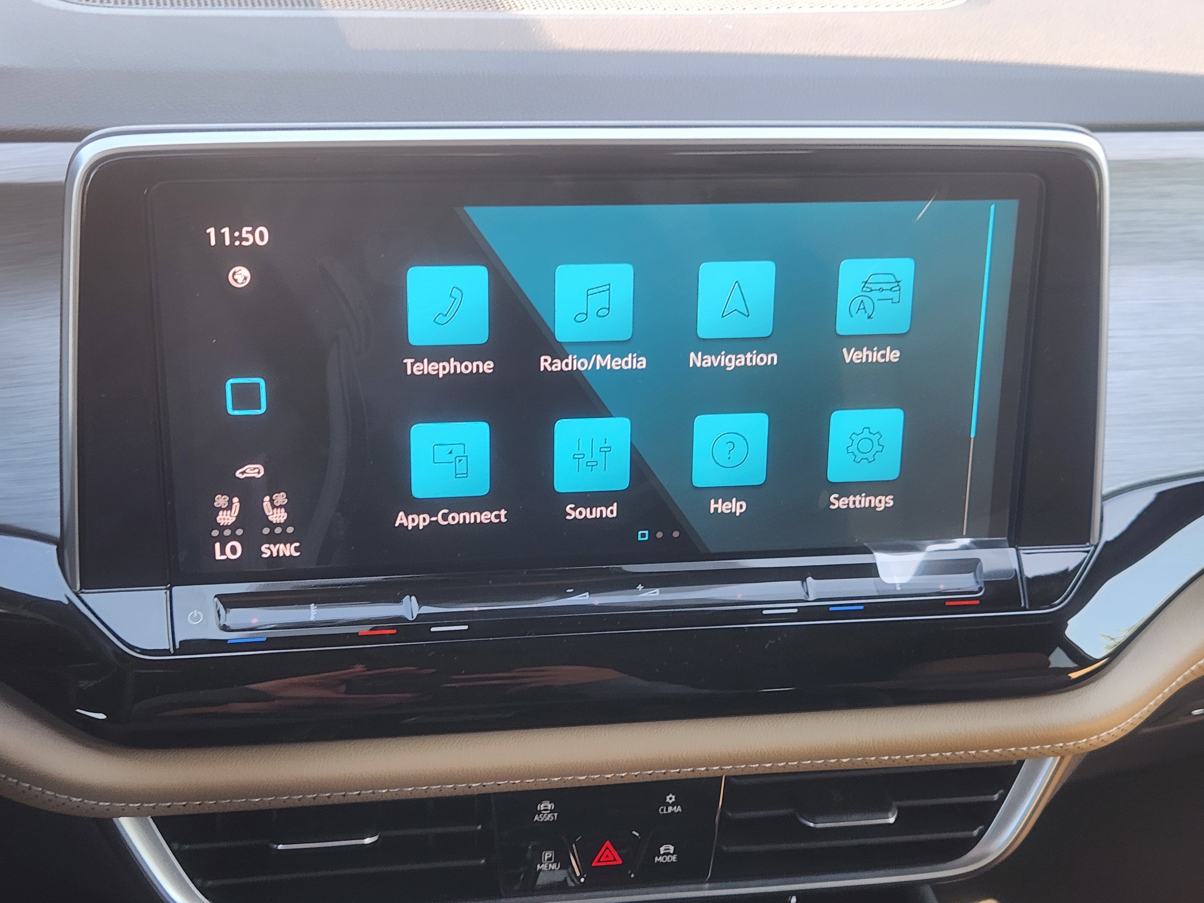 2026 Volkswagen Atlas Cross Sport 2.0T SE w/Technology