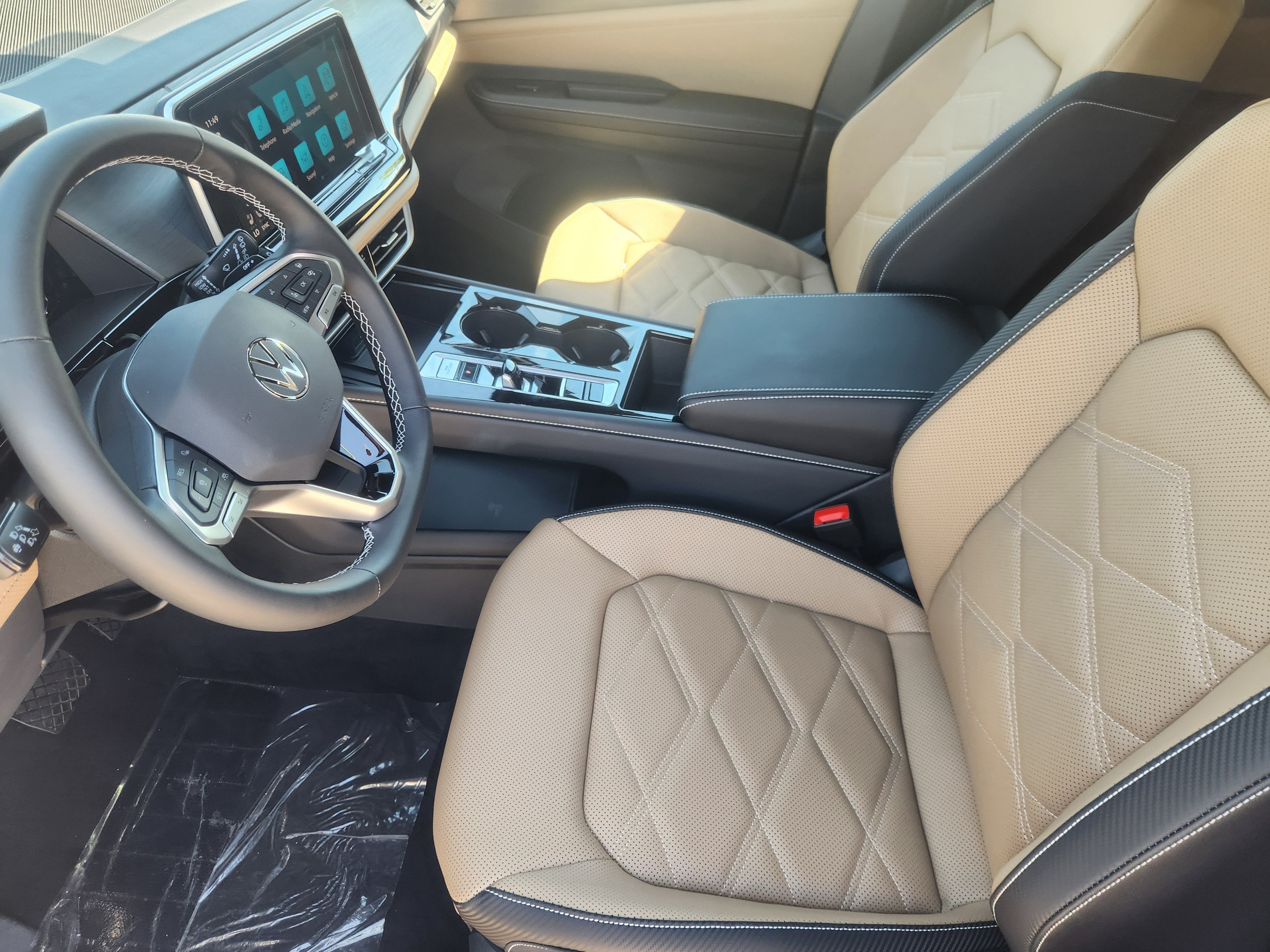 2026 Volkswagen Atlas Cross Sport 2.0T SE w/Technology