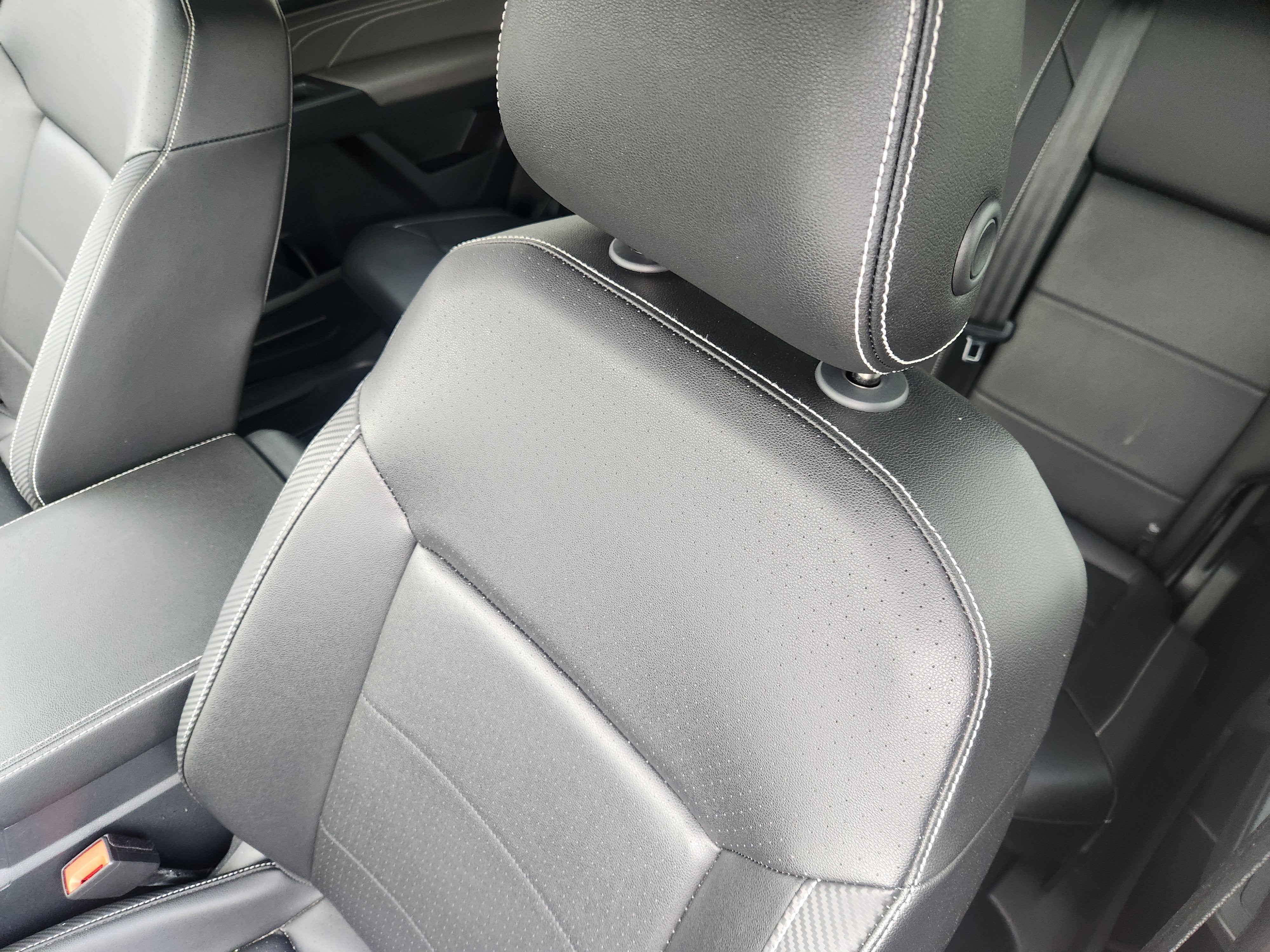 2023 Volkswagen Atlas Cross Sport 2.0T SE w/Technology