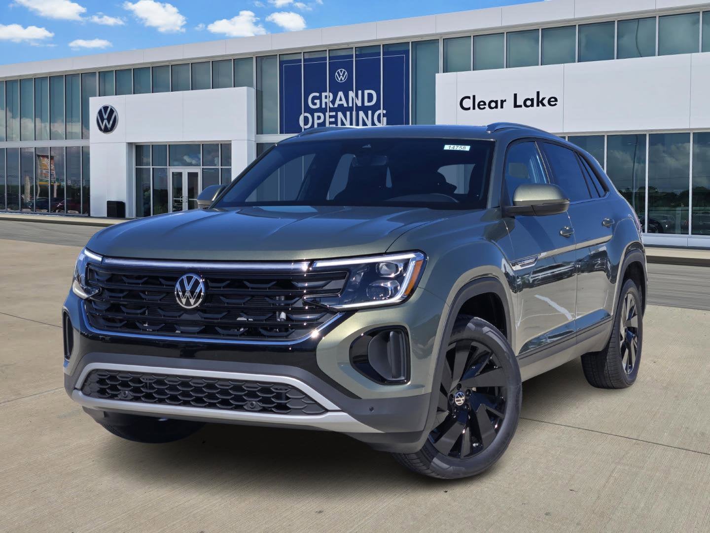 2026 Volkswagen Atlas Cross Sport 2.0T SE w/Technology