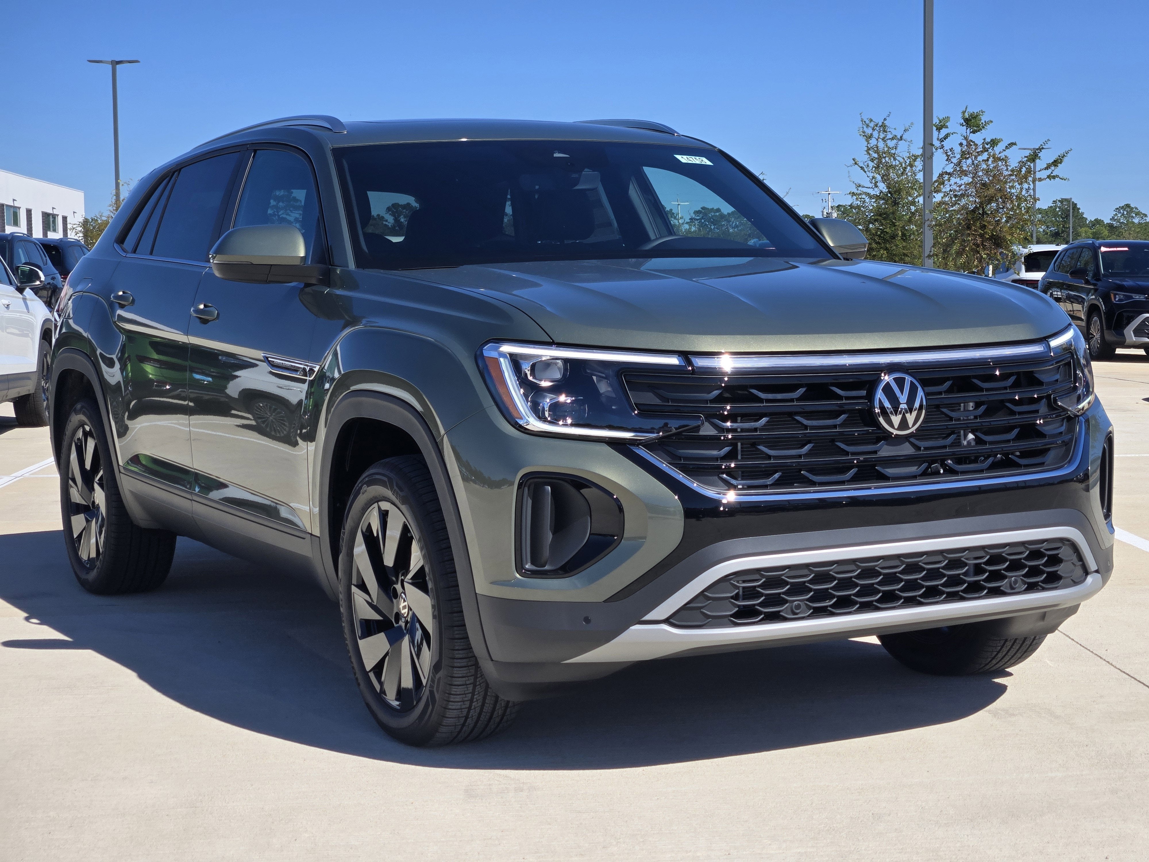2026 Volkswagen Atlas Cross Sport 2.0T SE w/Technology