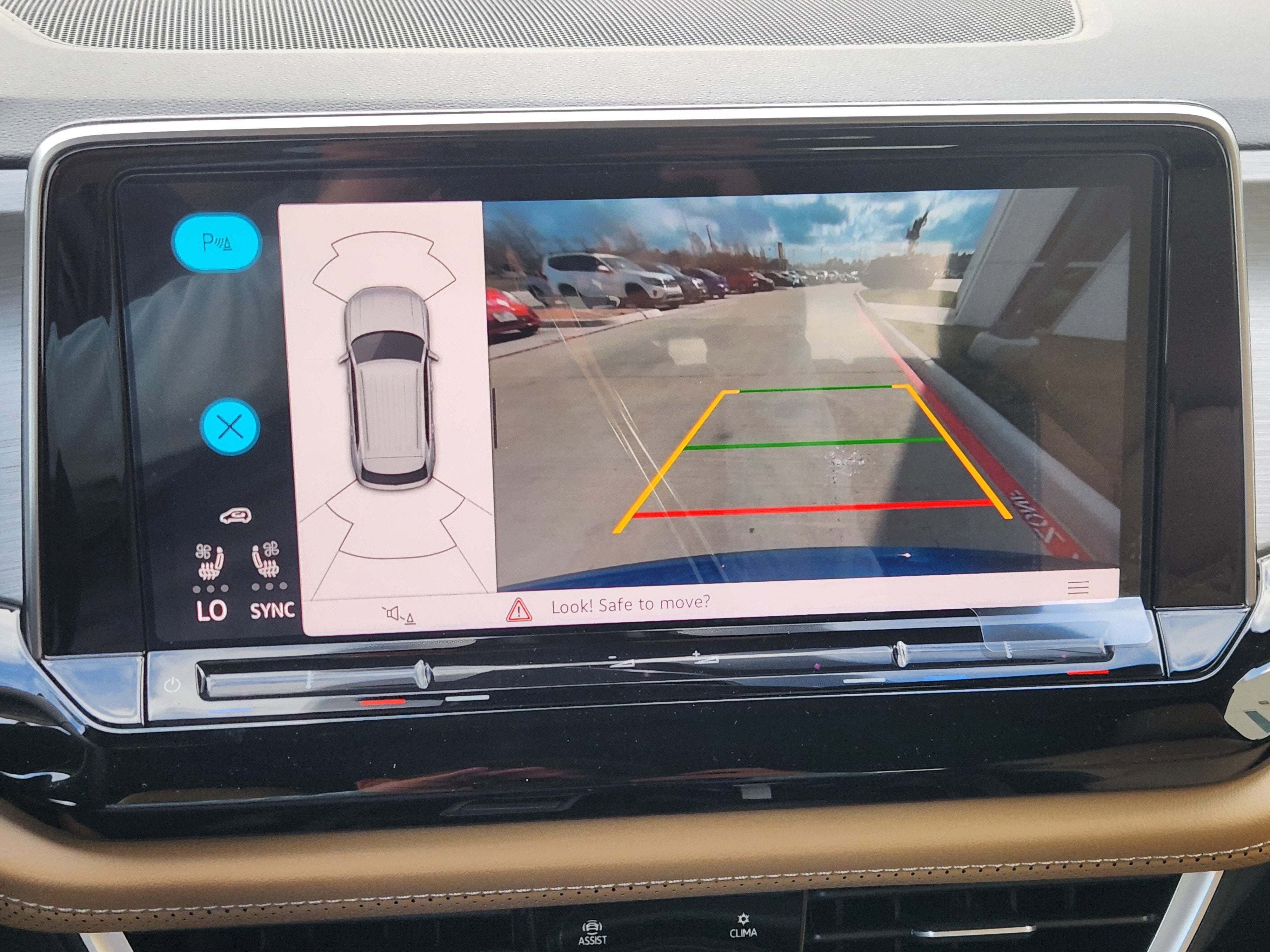 2026 Volkswagen Atlas Cross Sport 2.0T SE w/Technology