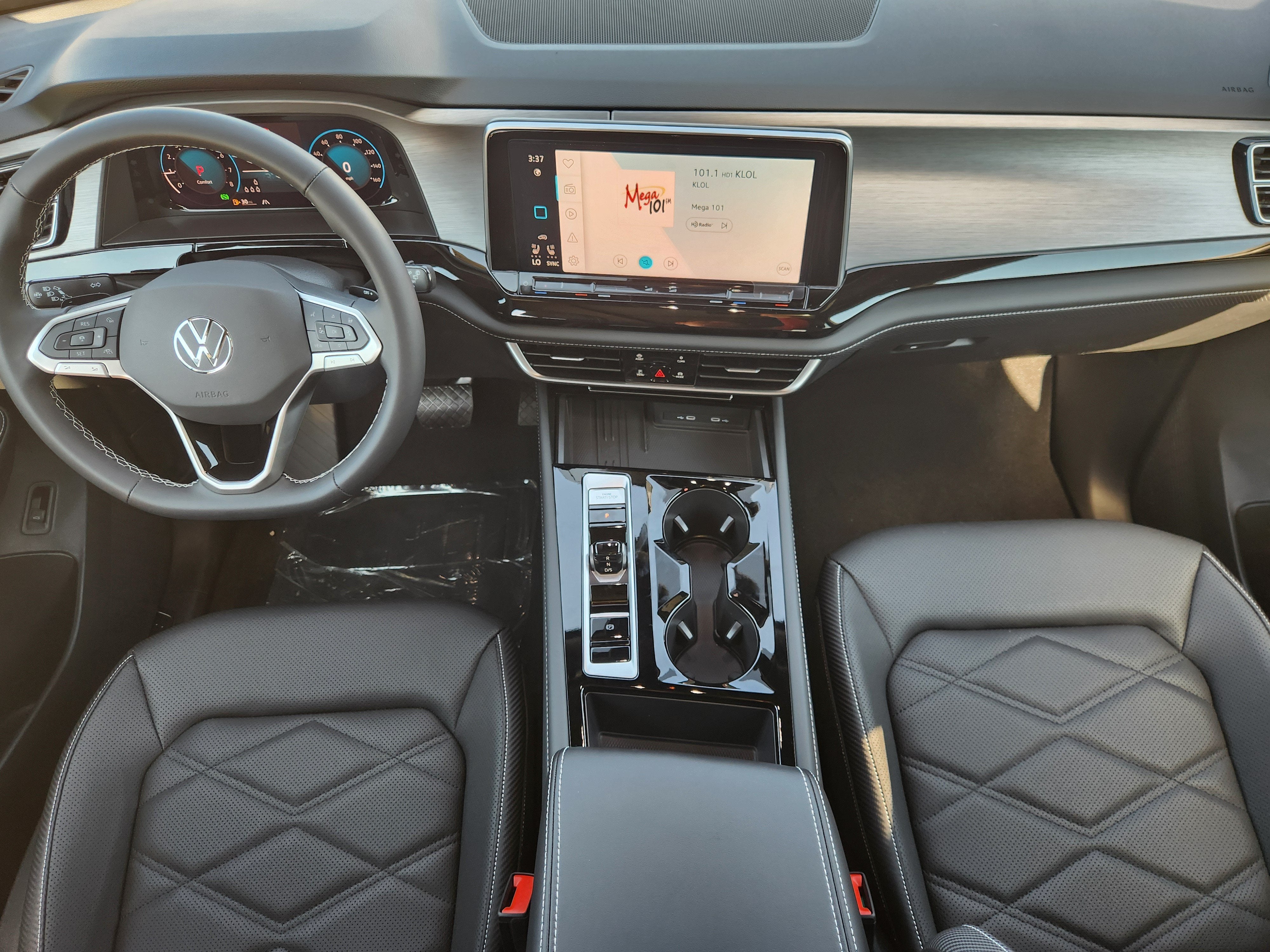 2026 Volkswagen Atlas Cross Sport 2.0T SE w/Technology