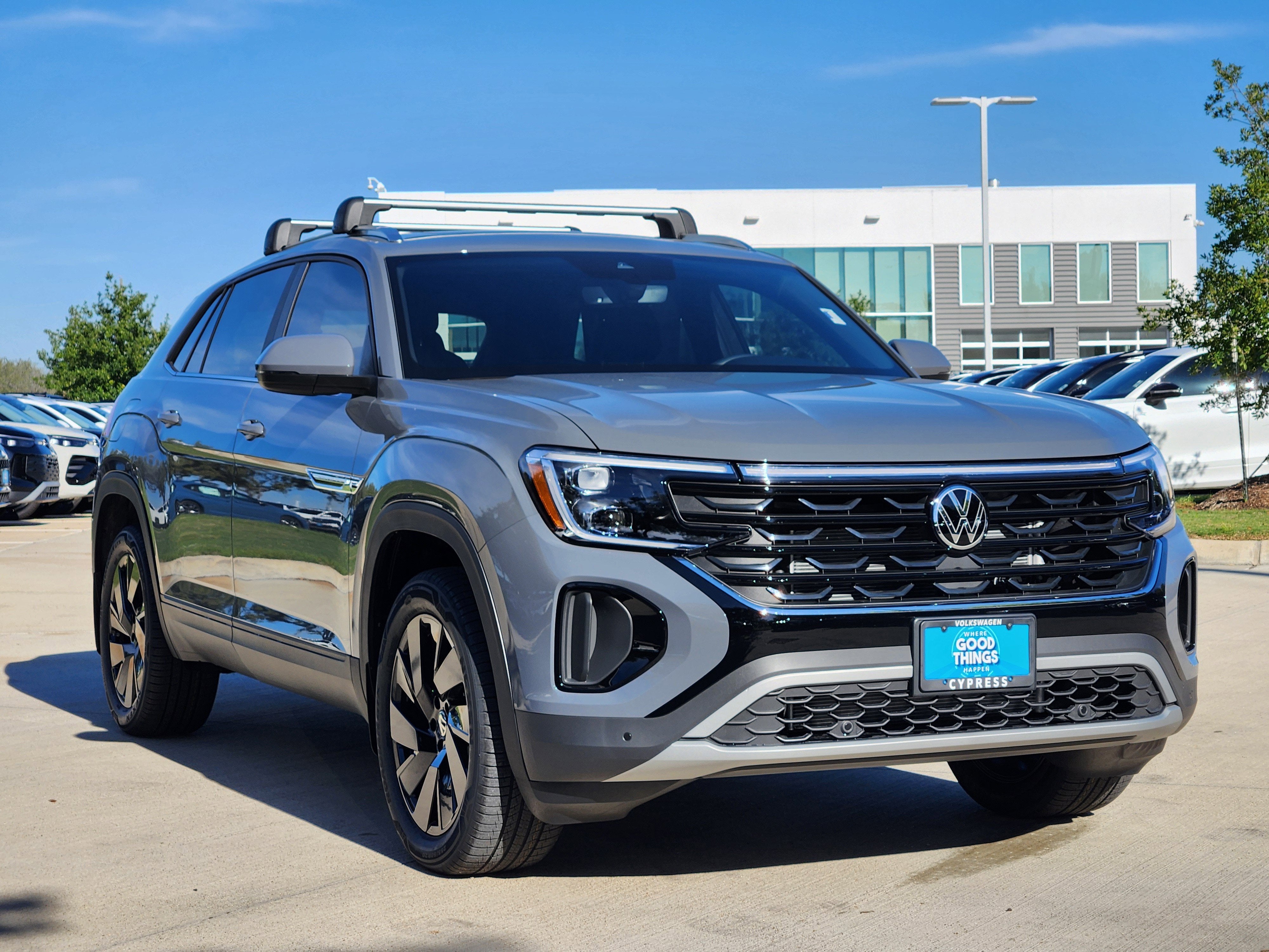 2026 Volkswagen Atlas Cross Sport 2.0T SE w/Technology