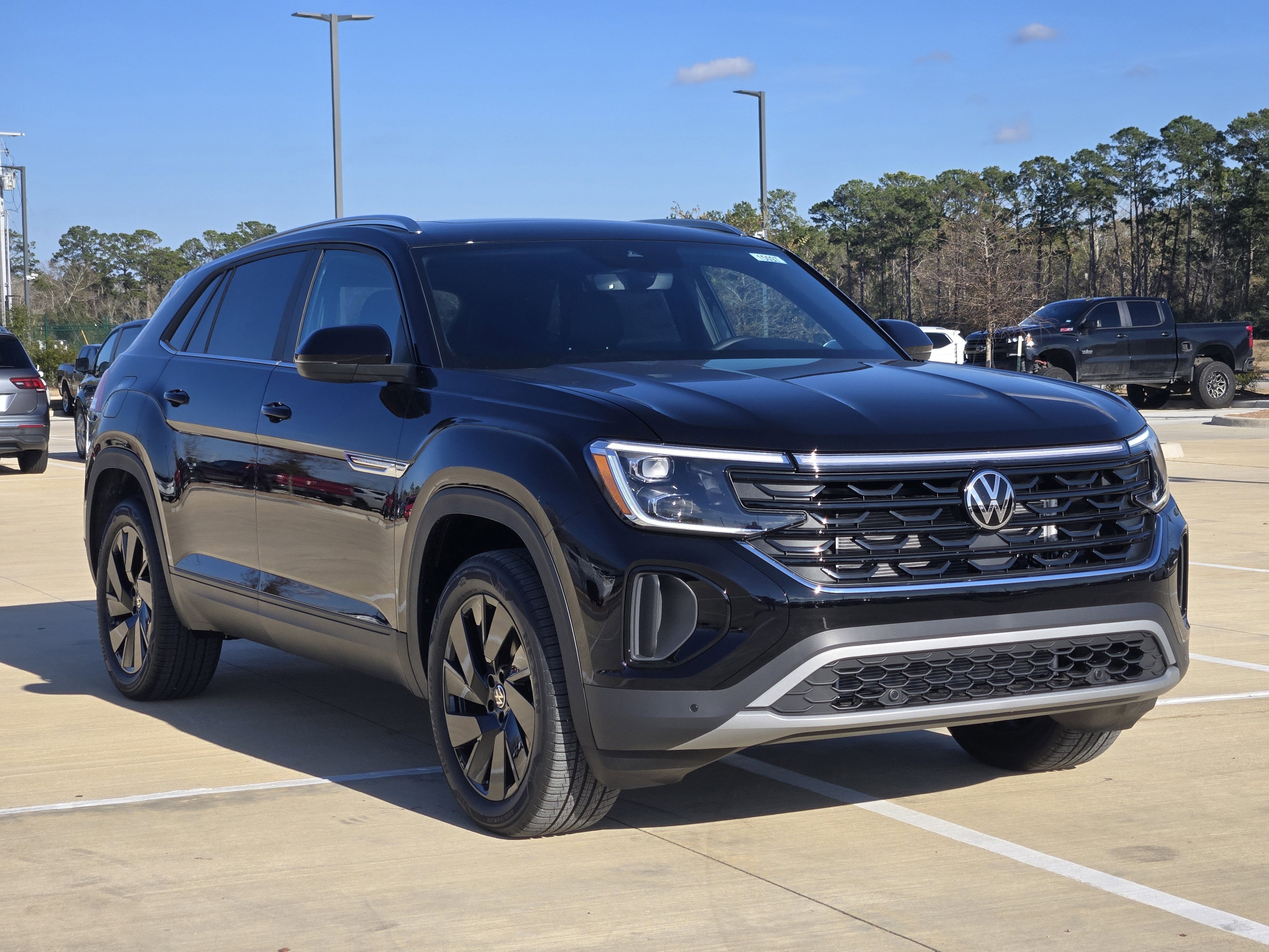2026 Volkswagen Atlas Cross Sport 2.0T SE w/Technology