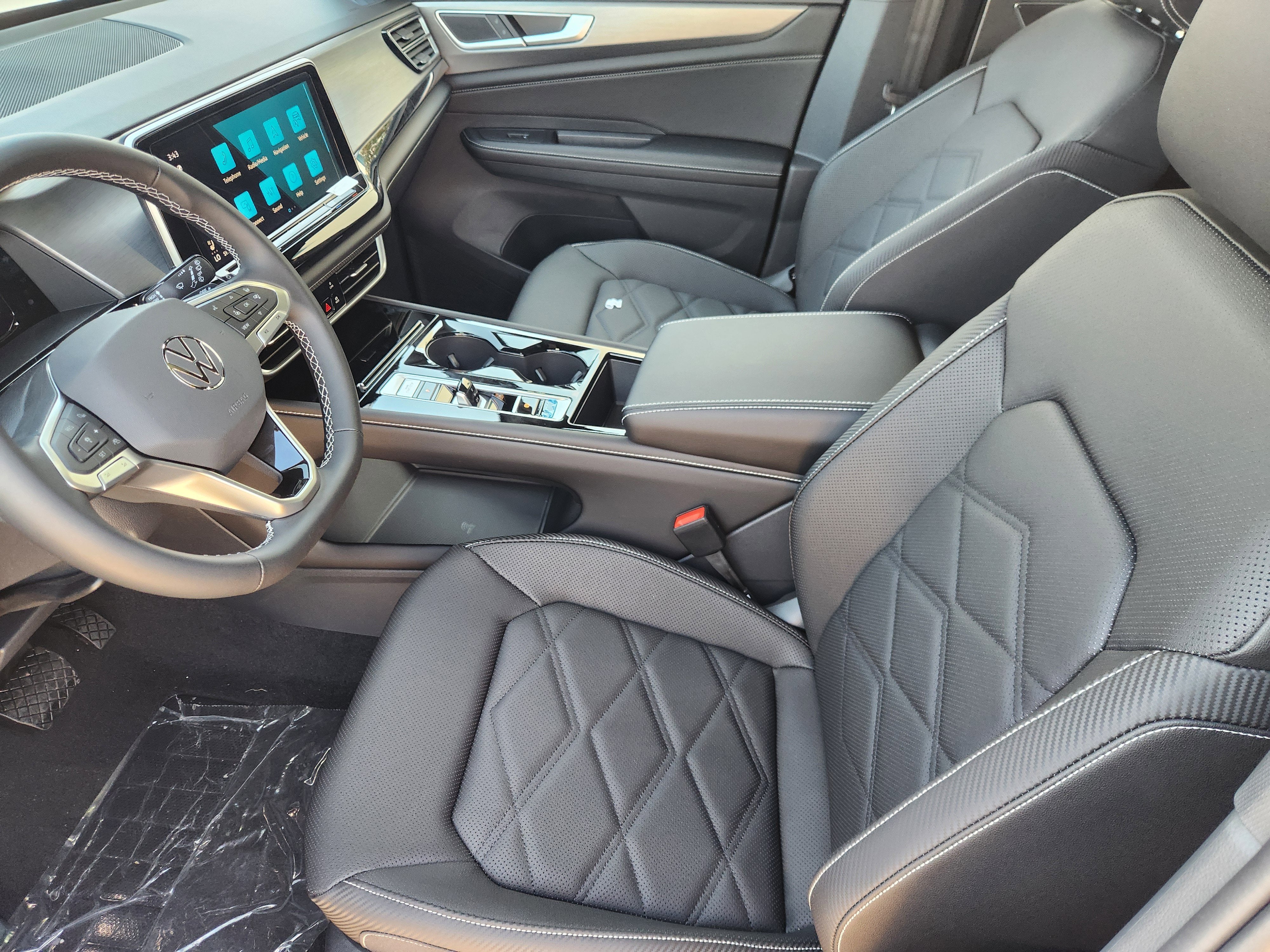 2026 Volkswagen Atlas Cross Sport 2.0T SE w/Technology