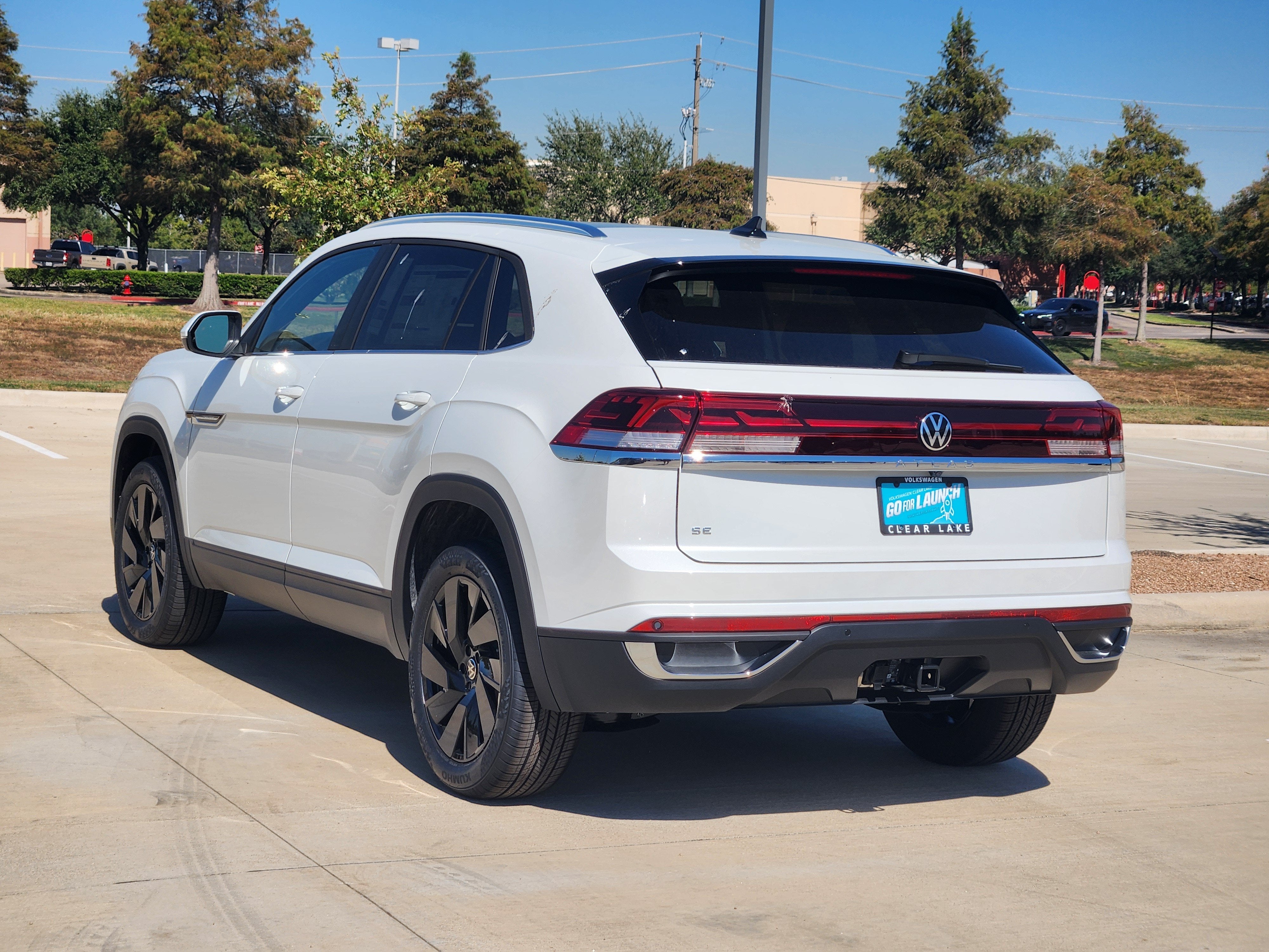 2026 Volkswagen Atlas Cross Sport 2.0T SE w/Technology