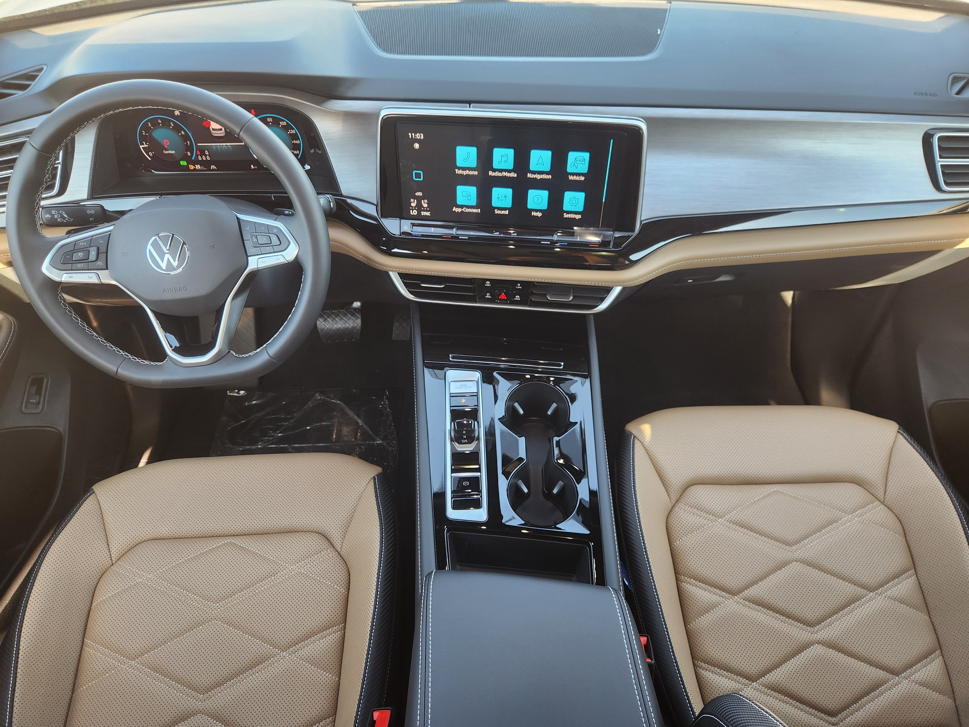 2026 Volkswagen Atlas Cross Sport 2.0T SE w/Technology