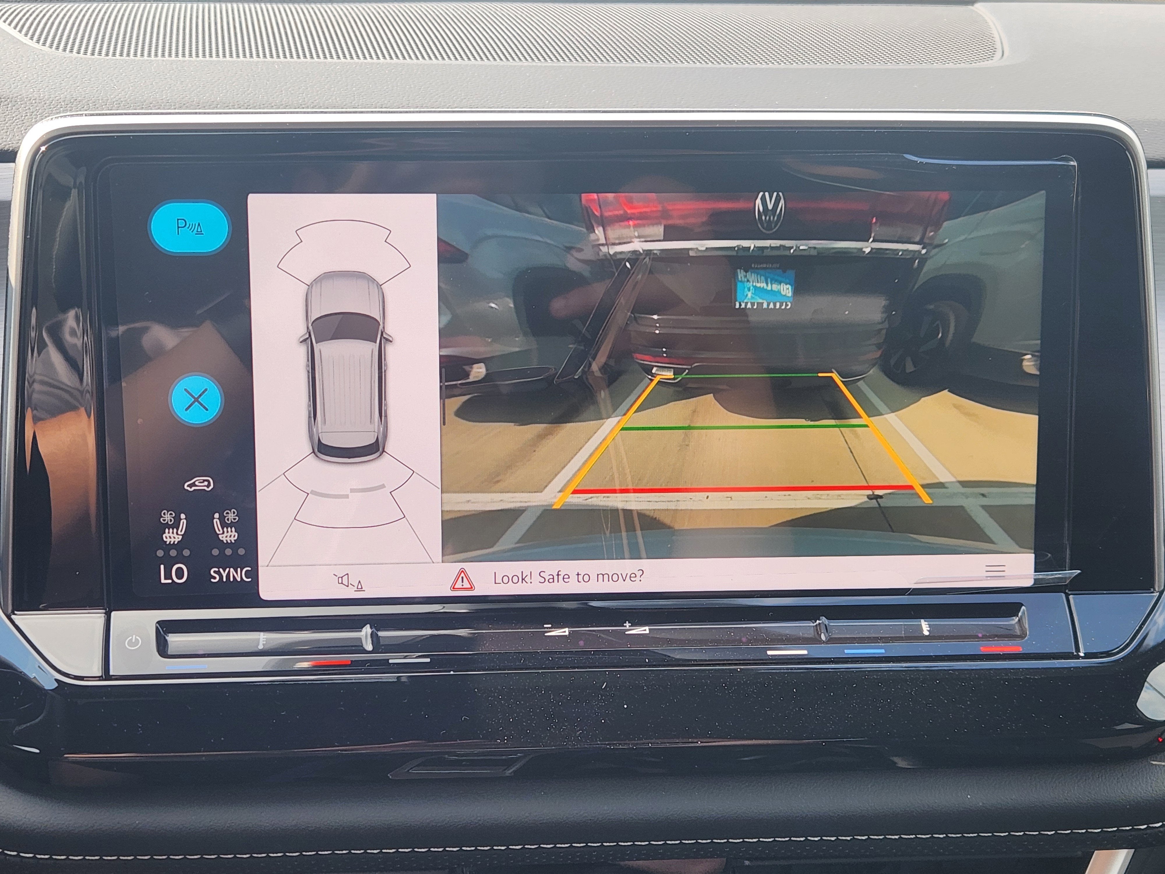 2026 Volkswagen Atlas Cross Sport 2.0T SE w/Technology