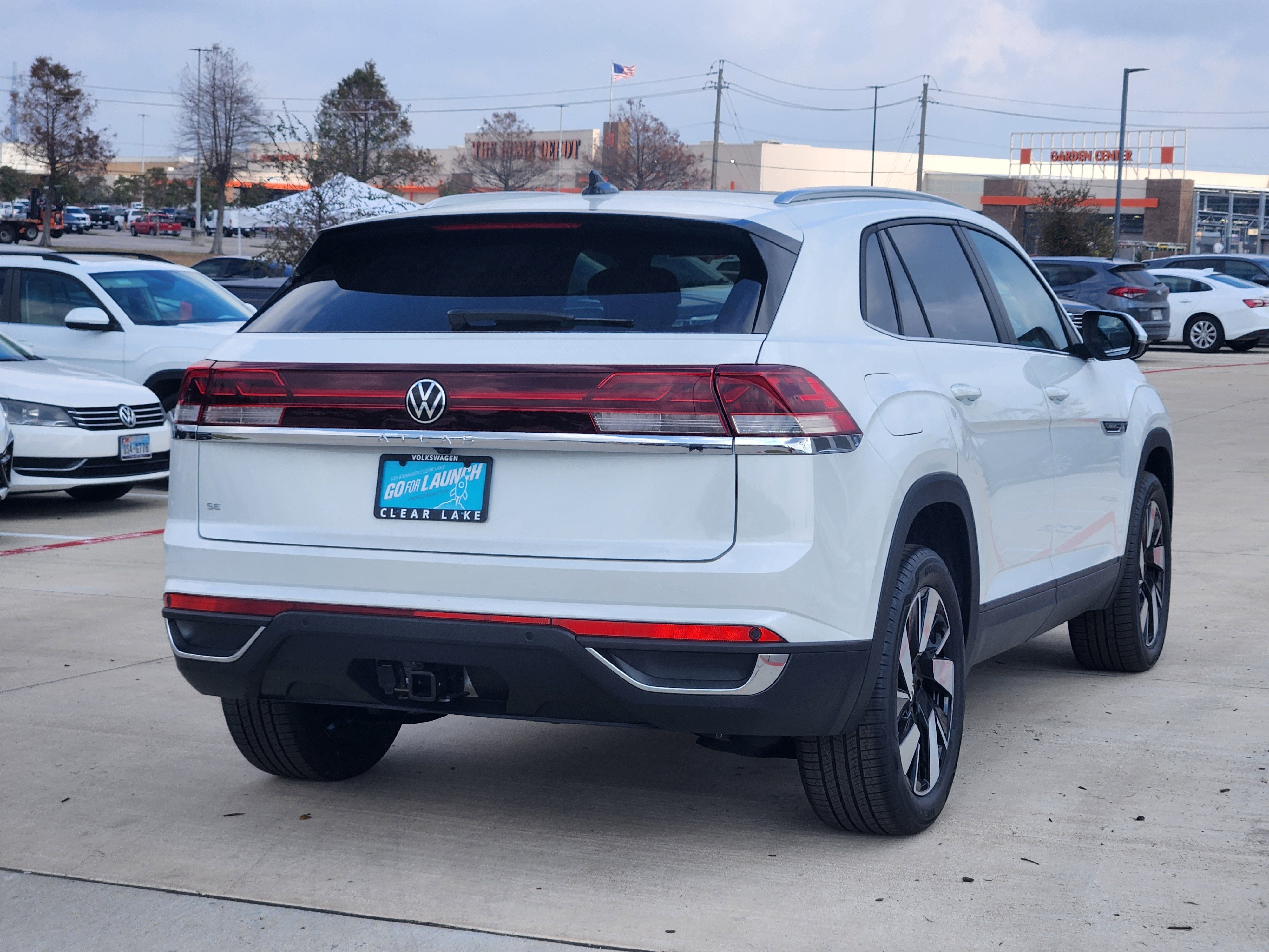 2026 Volkswagen Atlas Cross Sport 2.0T SE w/Technology