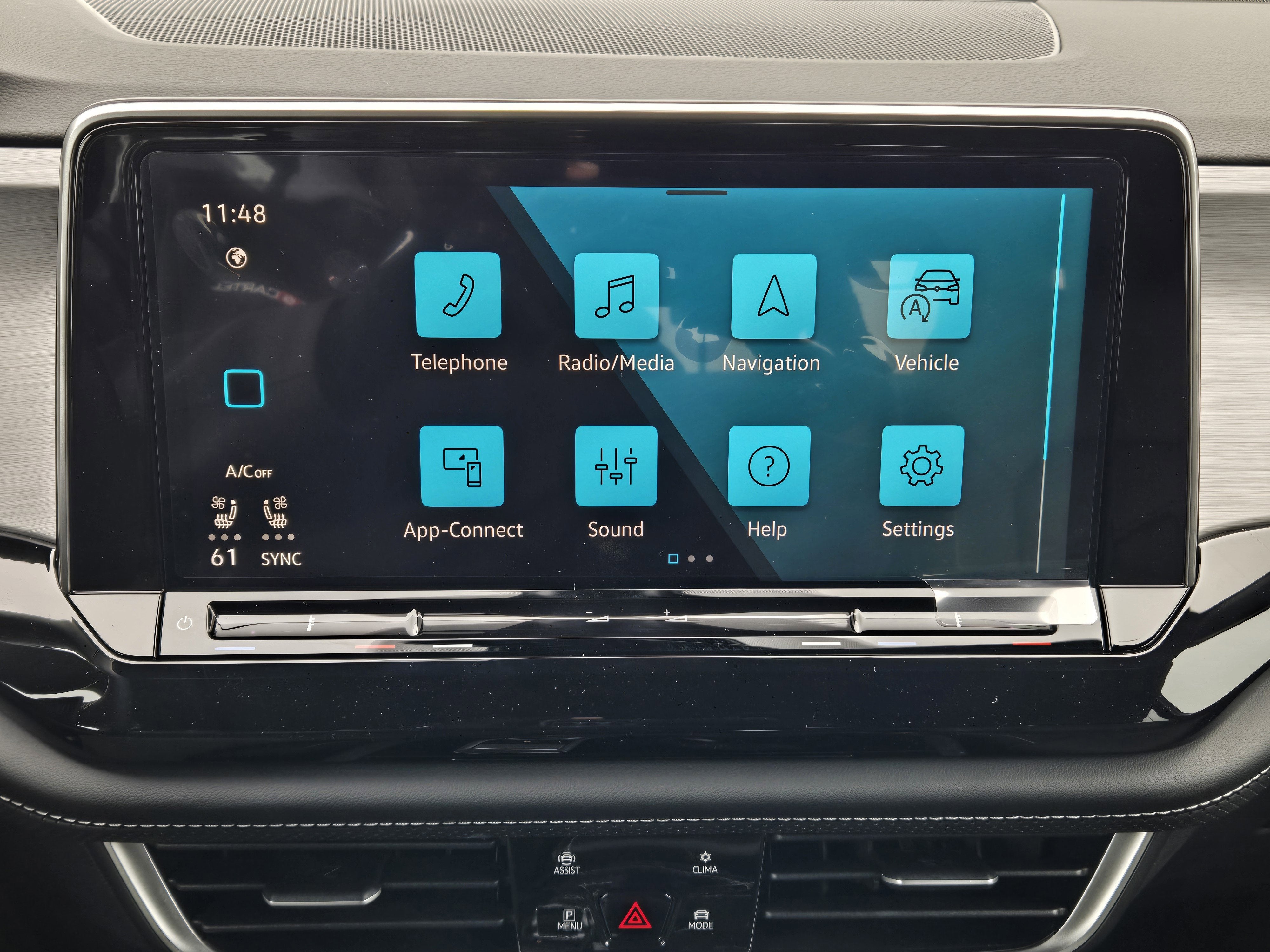 2026 Volkswagen Atlas Cross Sport 2.0T SE w/Technology