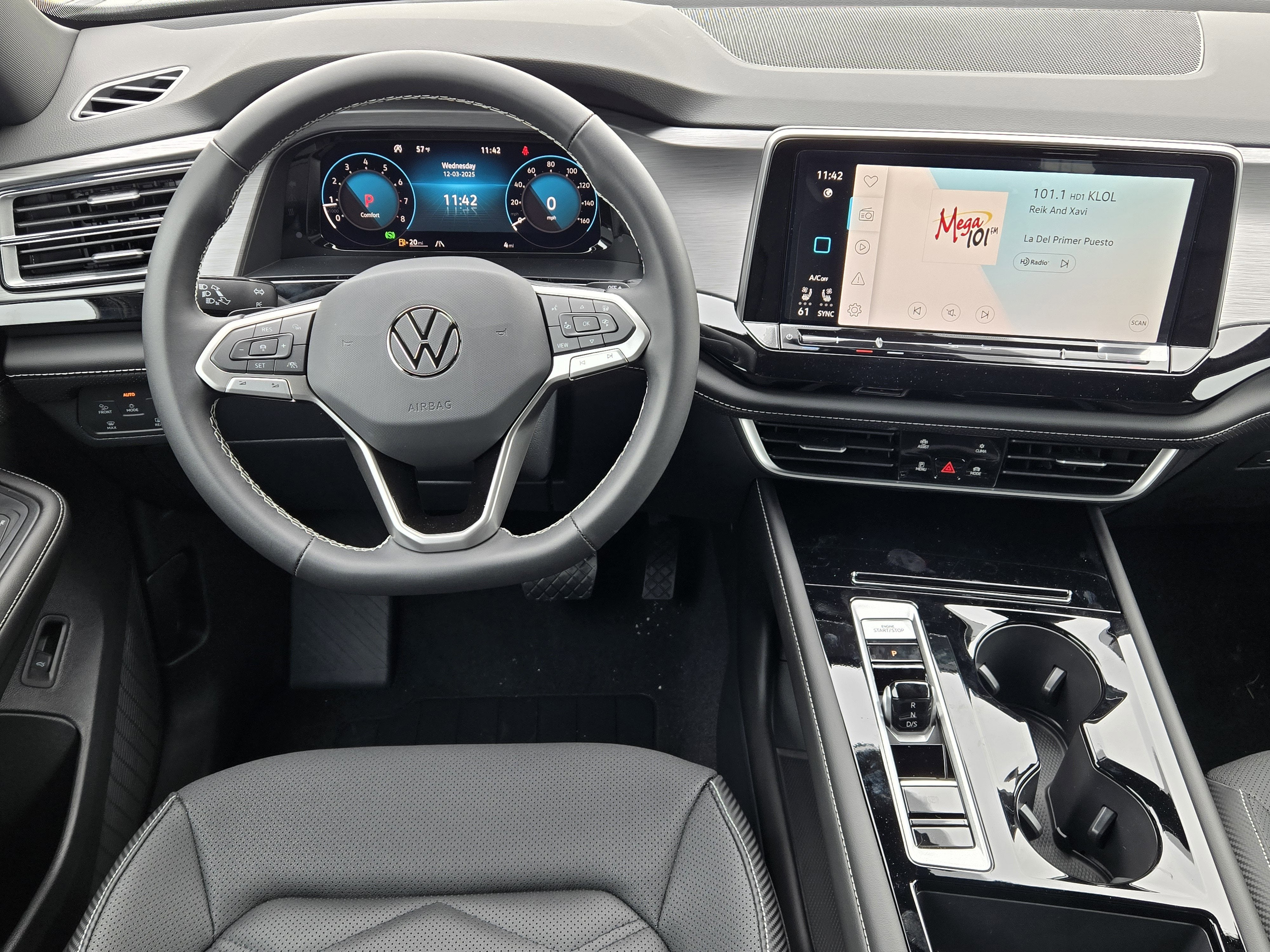 2026 Volkswagen Atlas Cross Sport 2.0T SE w/Technology