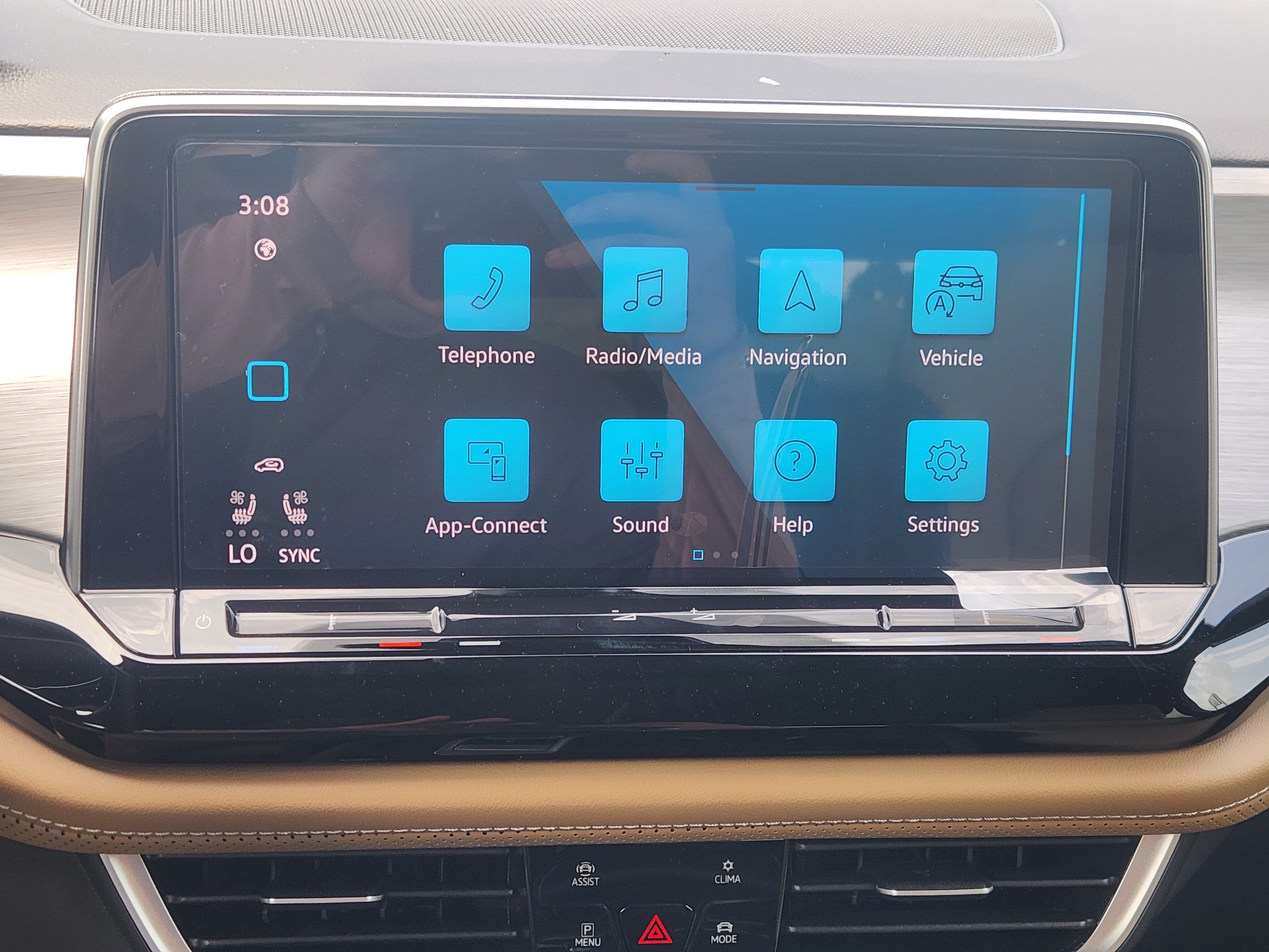 2026 Volkswagen Atlas Cross Sport 2.0T SE w/Technology