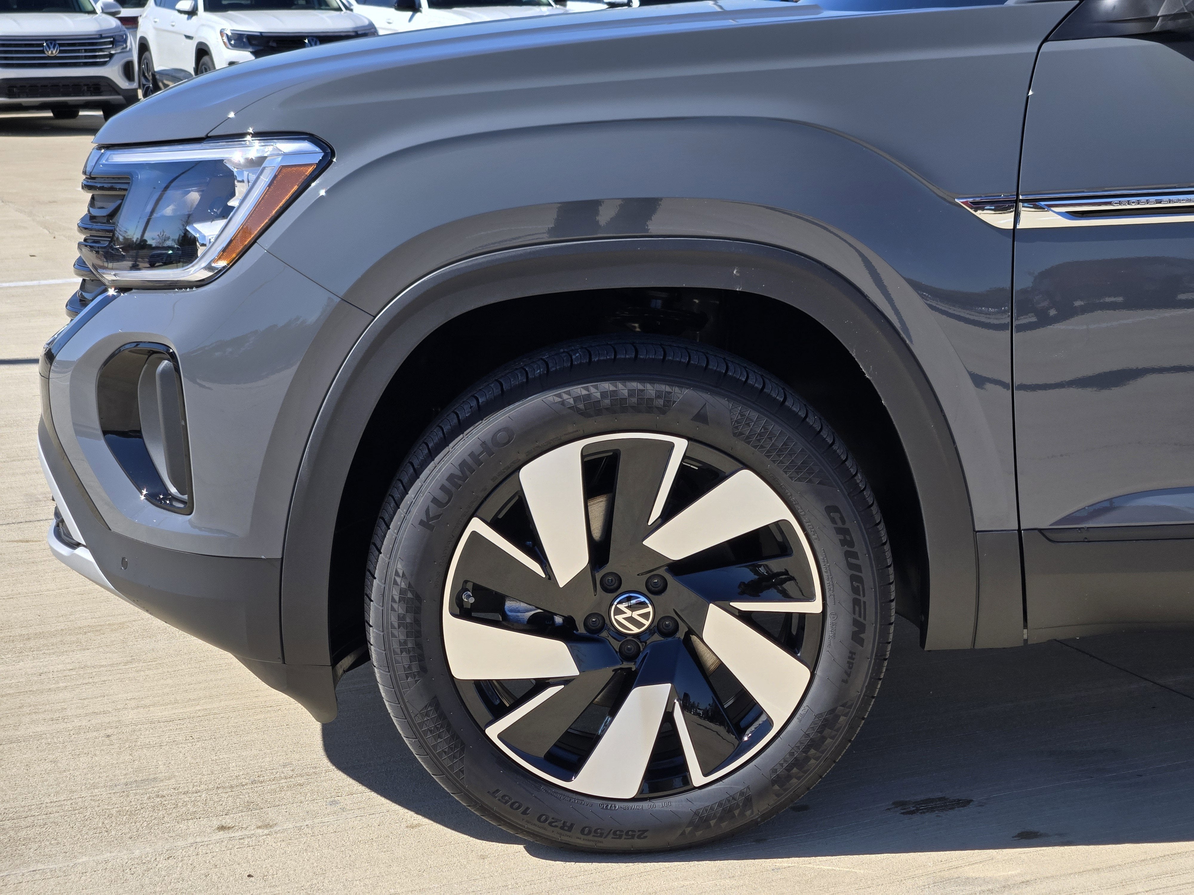 2026 Volkswagen Atlas Cross Sport 2.0T SE w/Technology