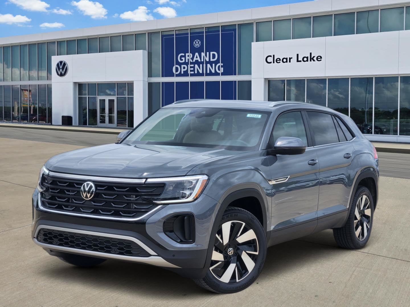 2026 Volkswagen Atlas Cross Sport 2.0T SE w/Technology