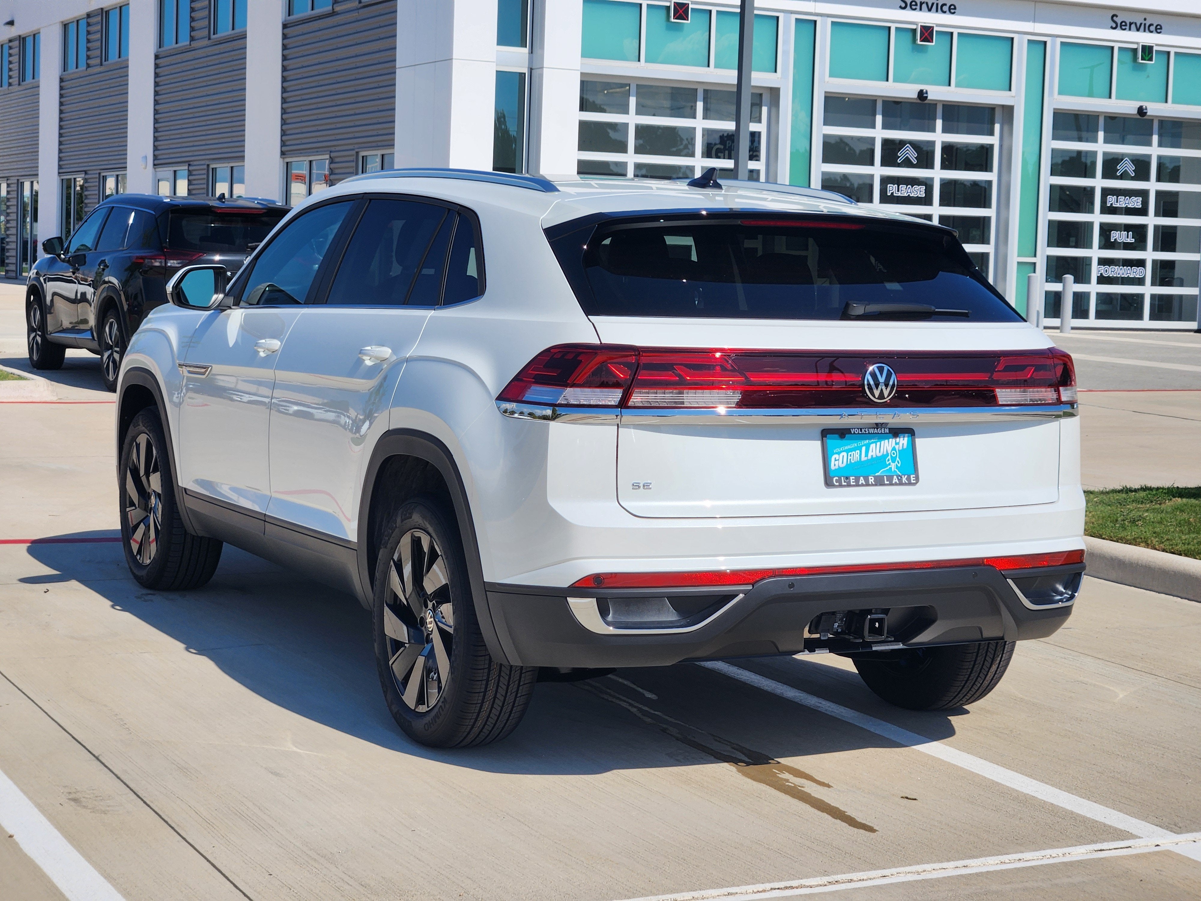 2026 Volkswagen Atlas Cross Sport 2.0T SE w/Technology