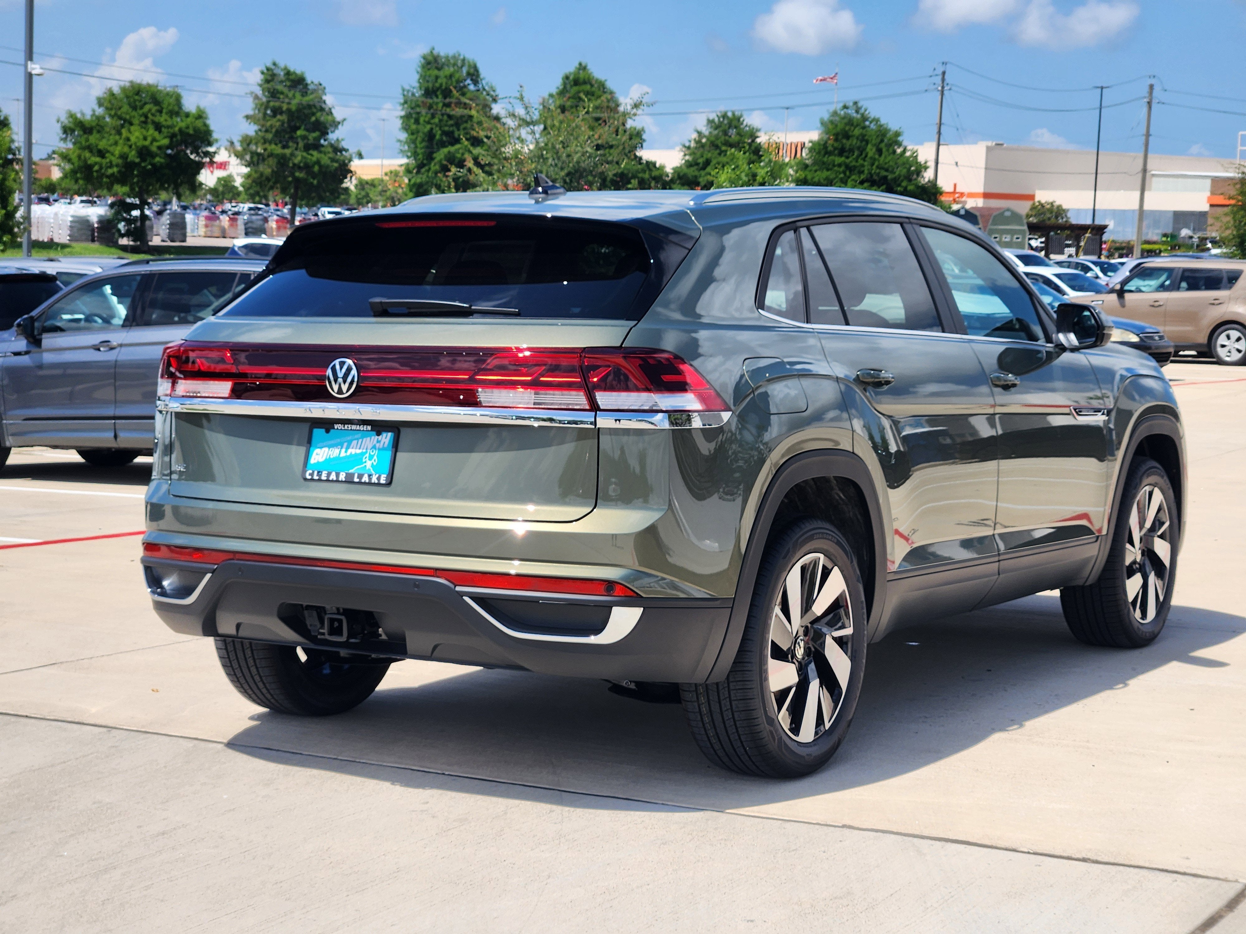 2026 Volkswagen Atlas Cross Sport 2.0T SE w/Technology