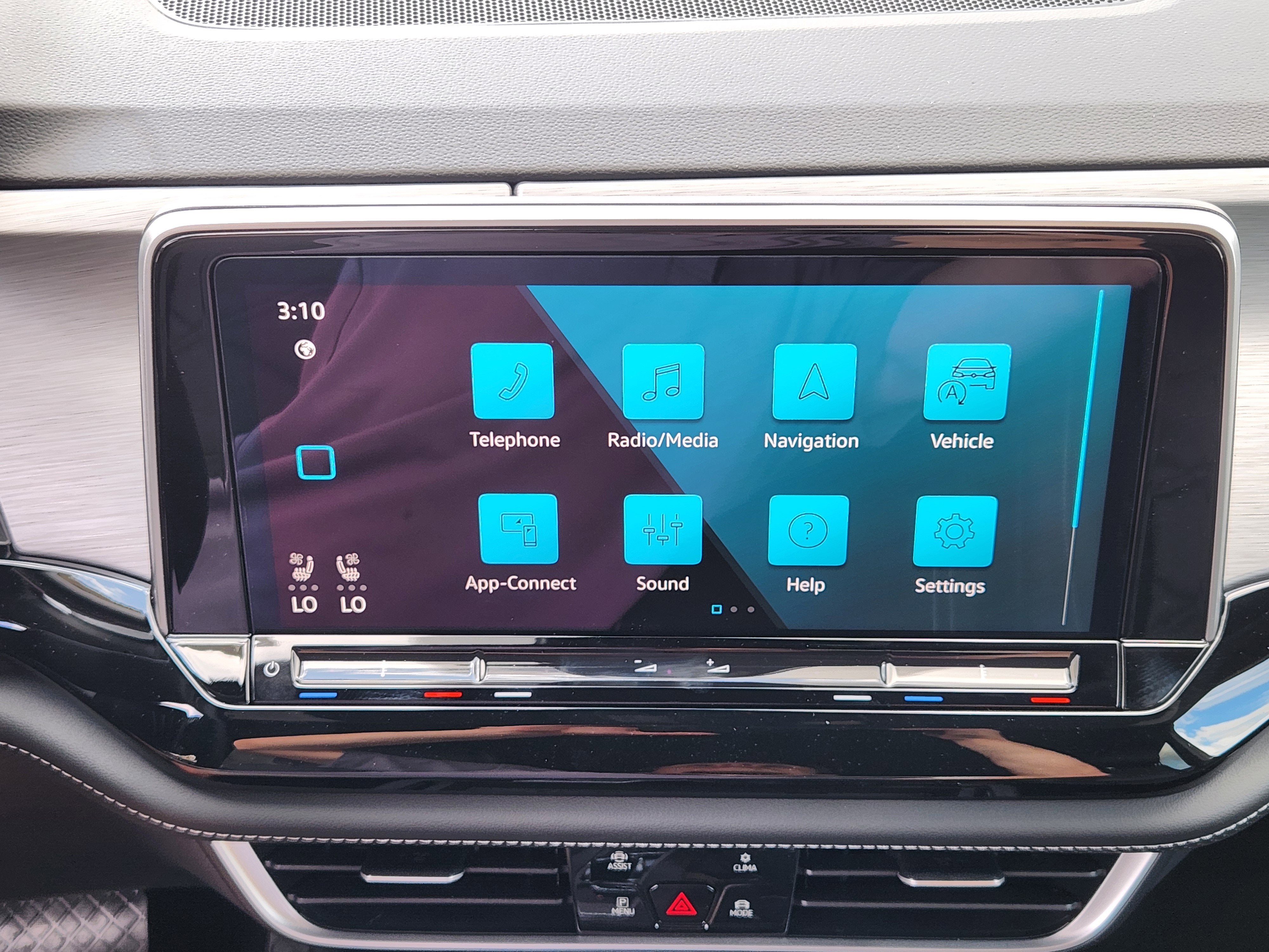 2026 Volkswagen Atlas Cross Sport 2.0T SE w/Technology