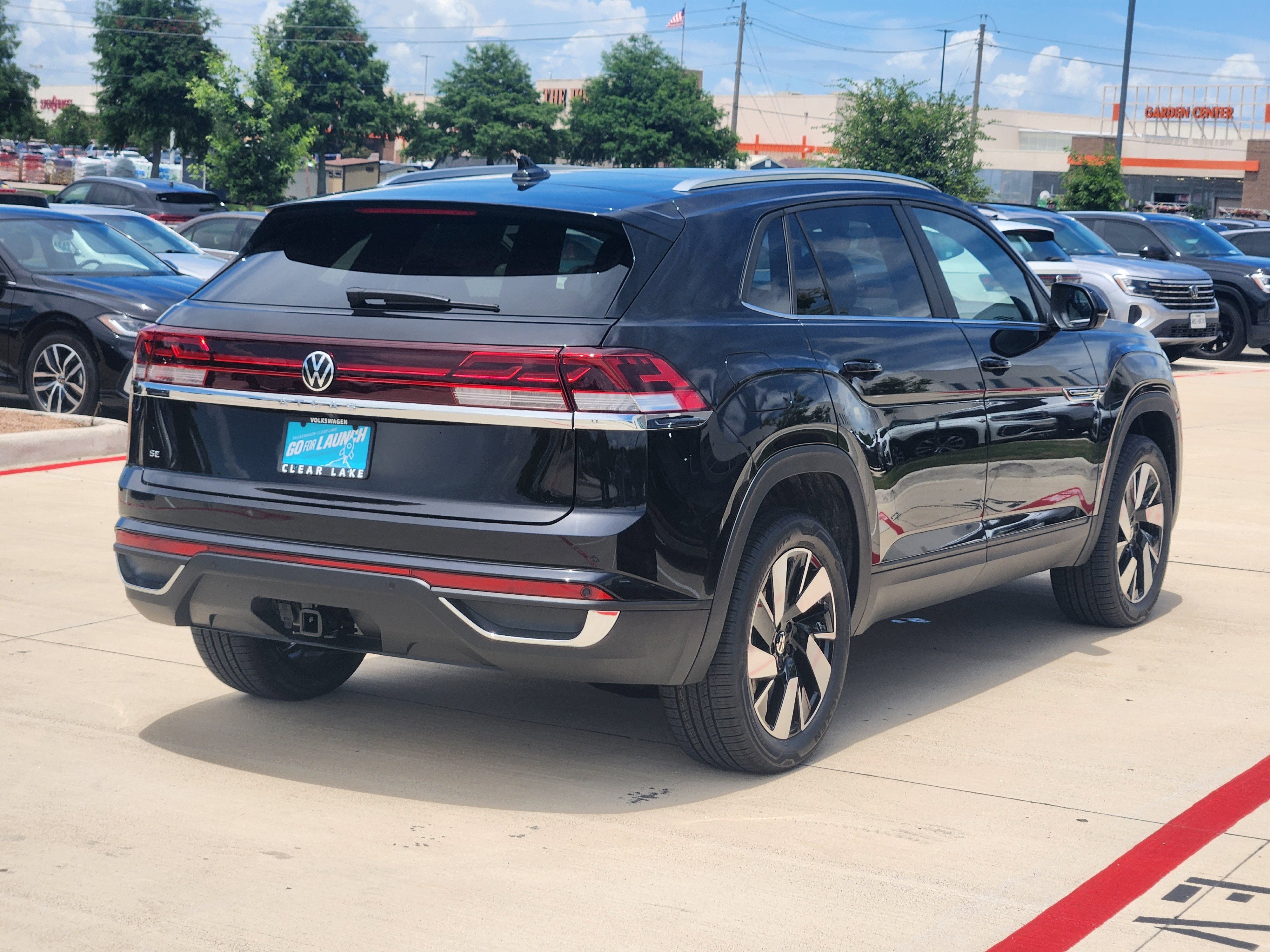 2026 Volkswagen Atlas Cross Sport 2.0T SE w/Technology