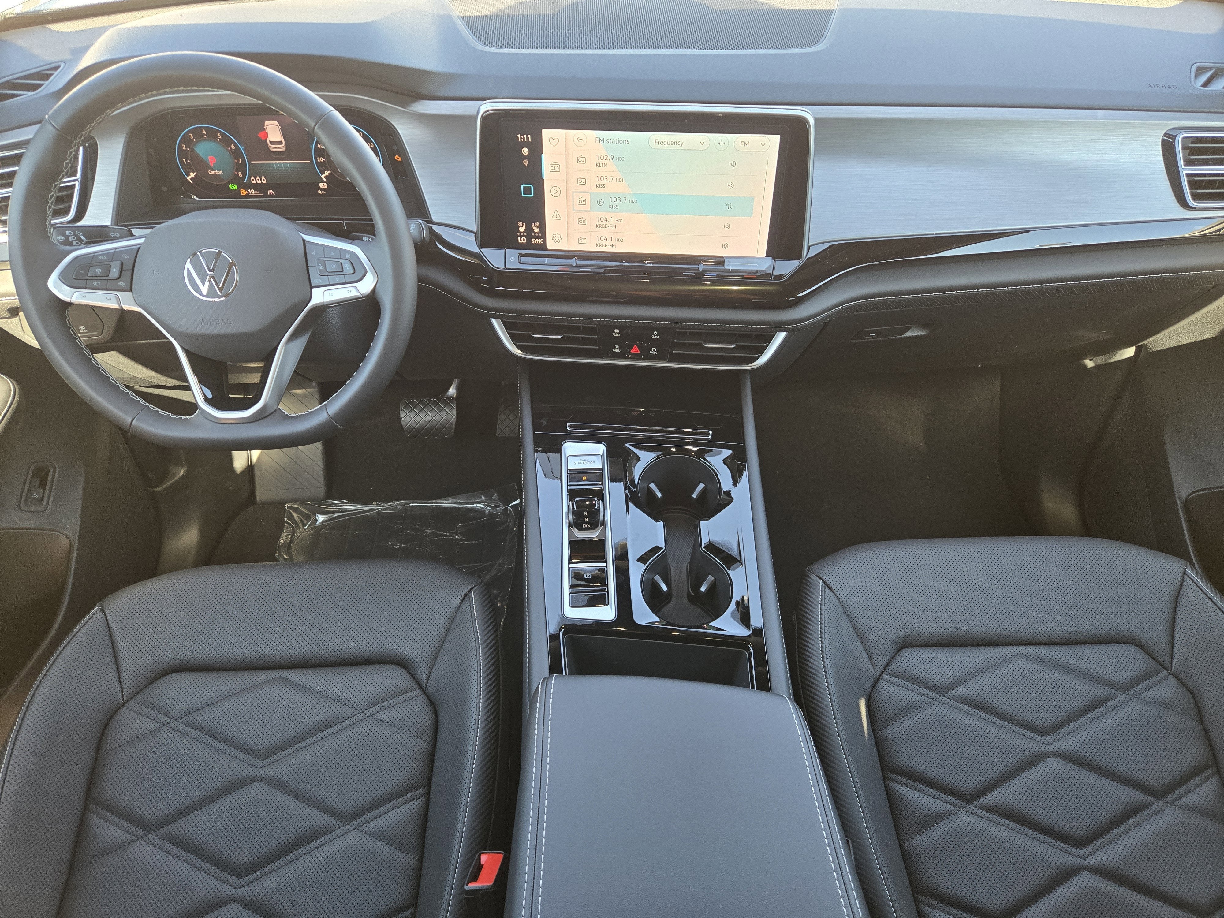 2026 Volkswagen Atlas Cross Sport 2.0T SE w/Technology