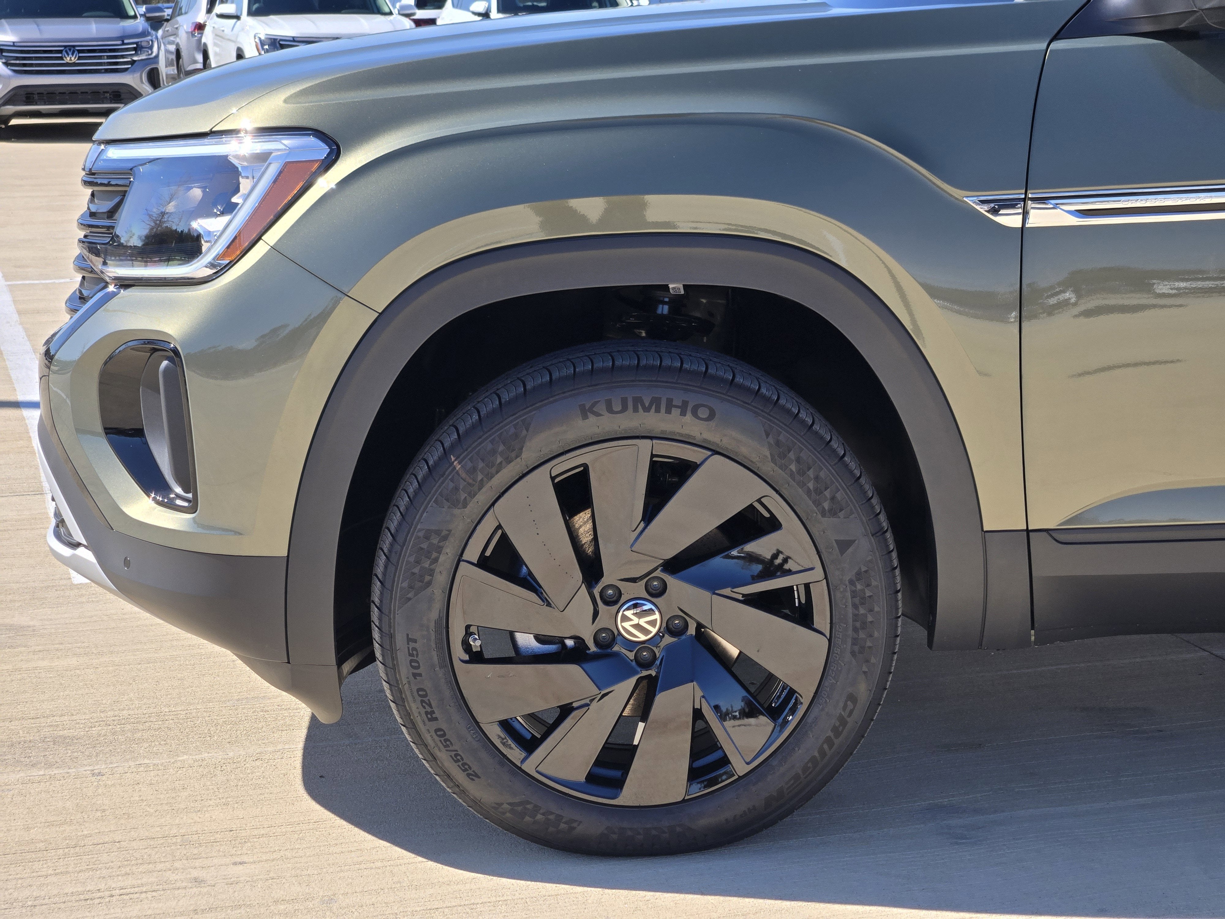 2026 Volkswagen Atlas Cross Sport 2.0T SE w/Technology