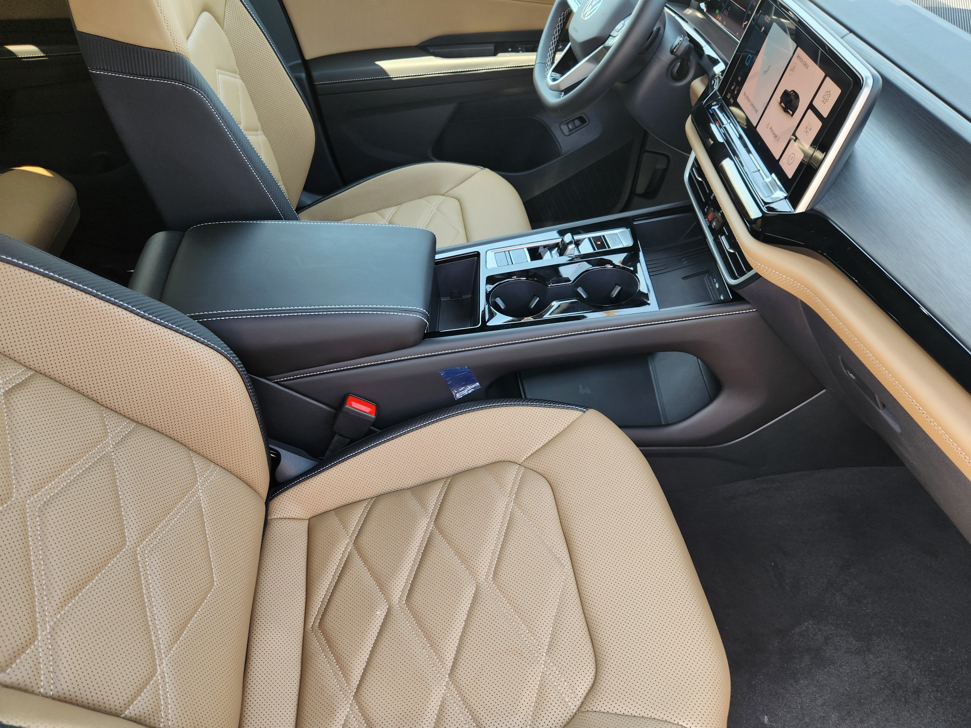 2026 Volkswagen Atlas Cross Sport 2.0T SE w/Technology