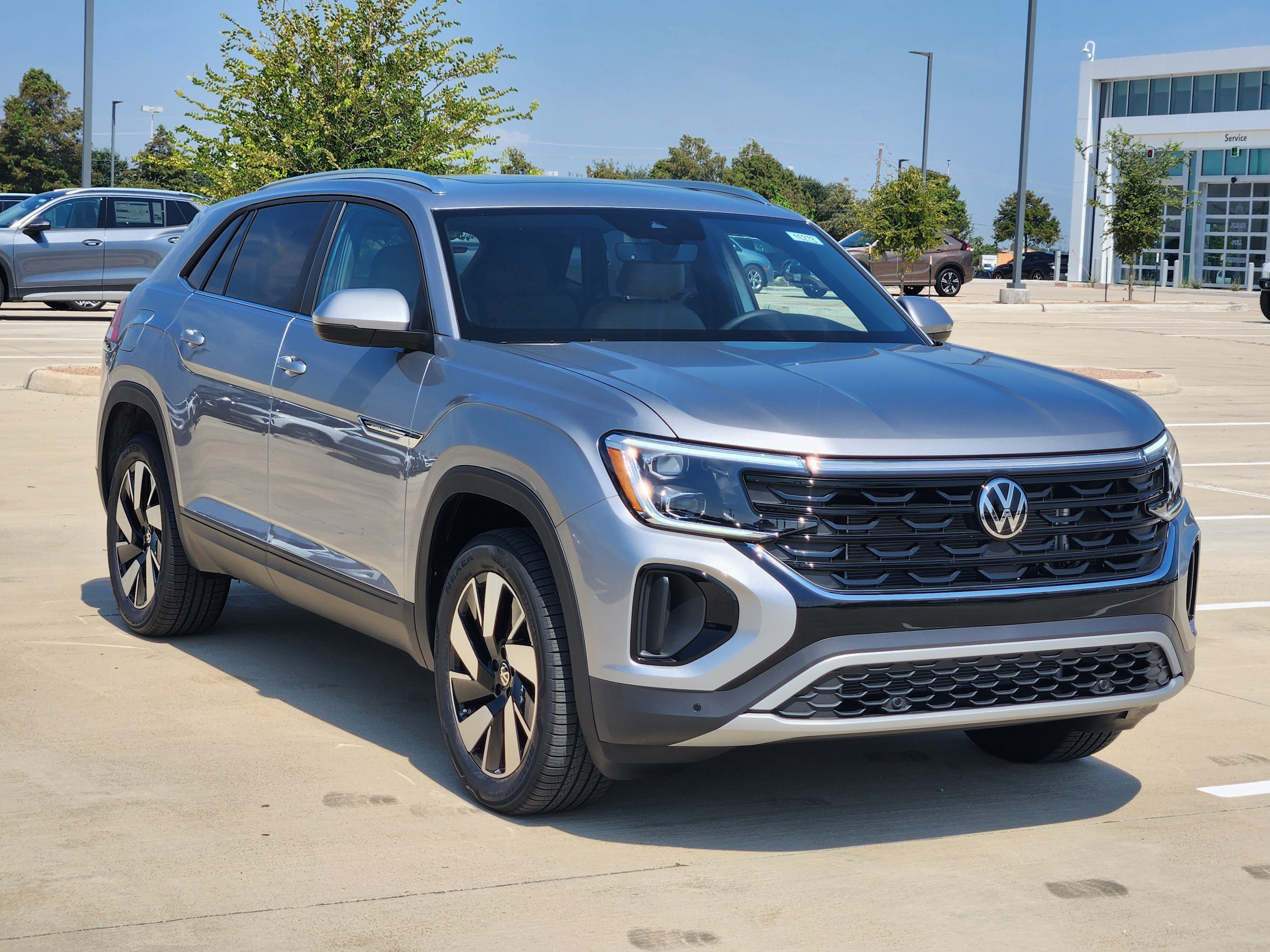 2026 Volkswagen Atlas Cross Sport 2.0T SE w/Technology